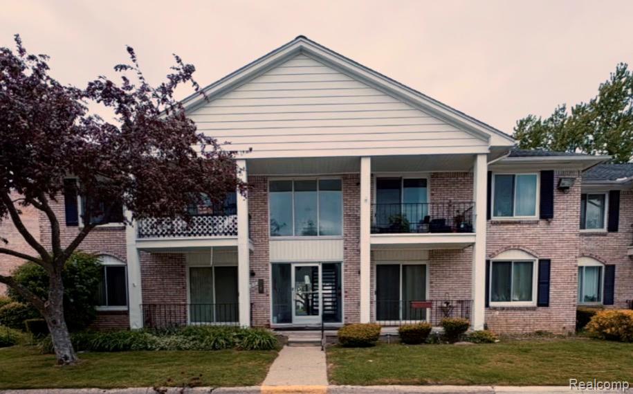 14210, Camelot, Sterling Heights, Michigan, 48312