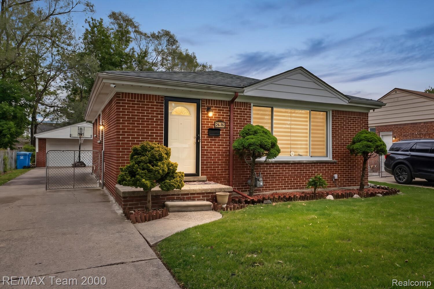 6640, Norborne, Dearborn Heights, Michigan, 48127
