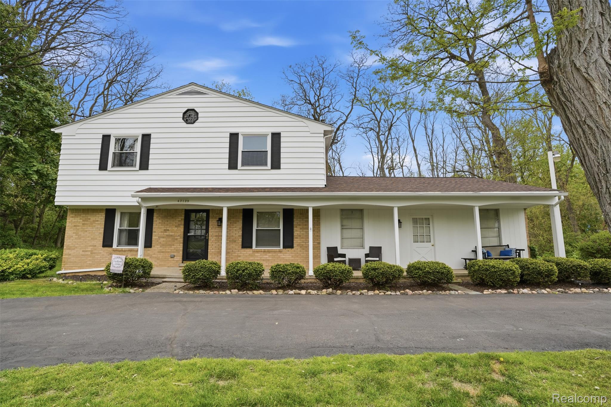 47129, Dunsany, Northville, Michigan, 48167