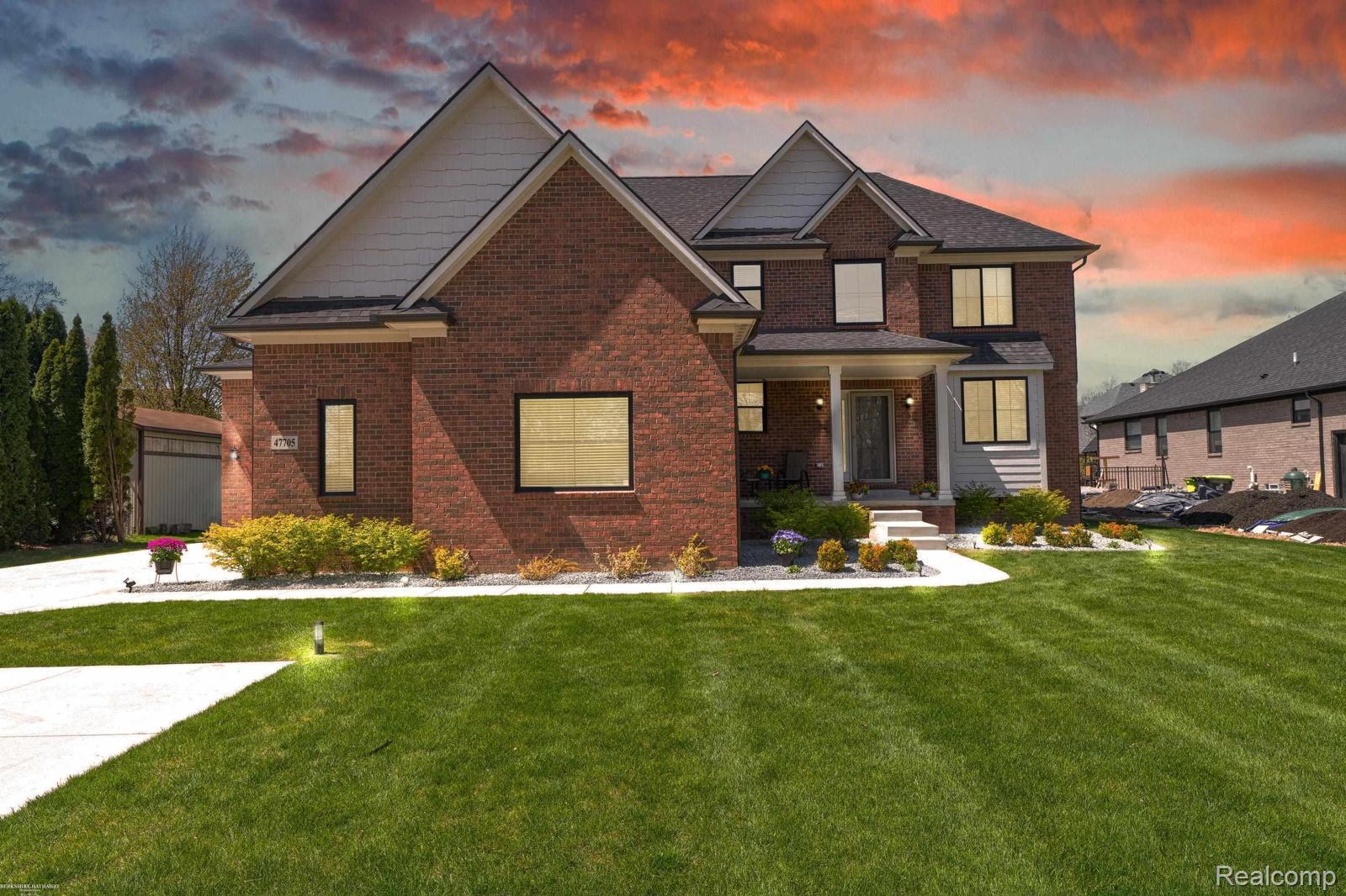 47705, Card, Macomb, Michigan, 48044