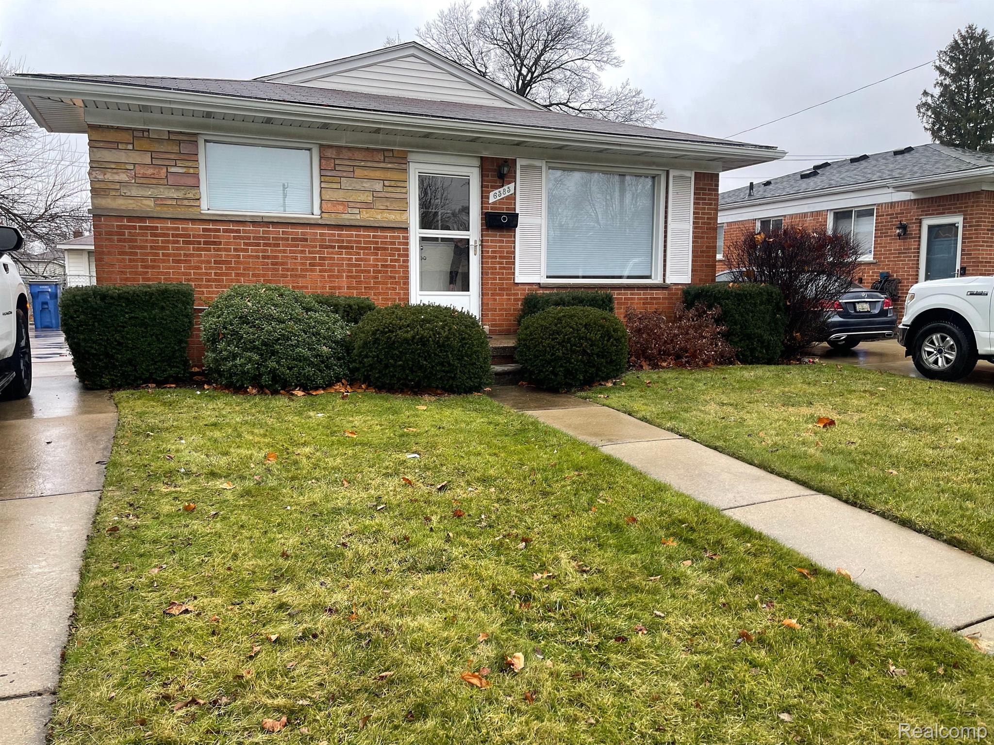 6585, FENTON, Dearborn Heights, Michigan, 48127