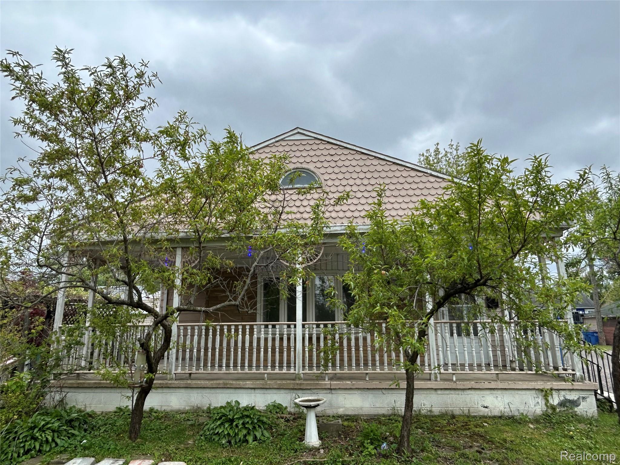 7004, Orchard, Warren, Michigan, 48091