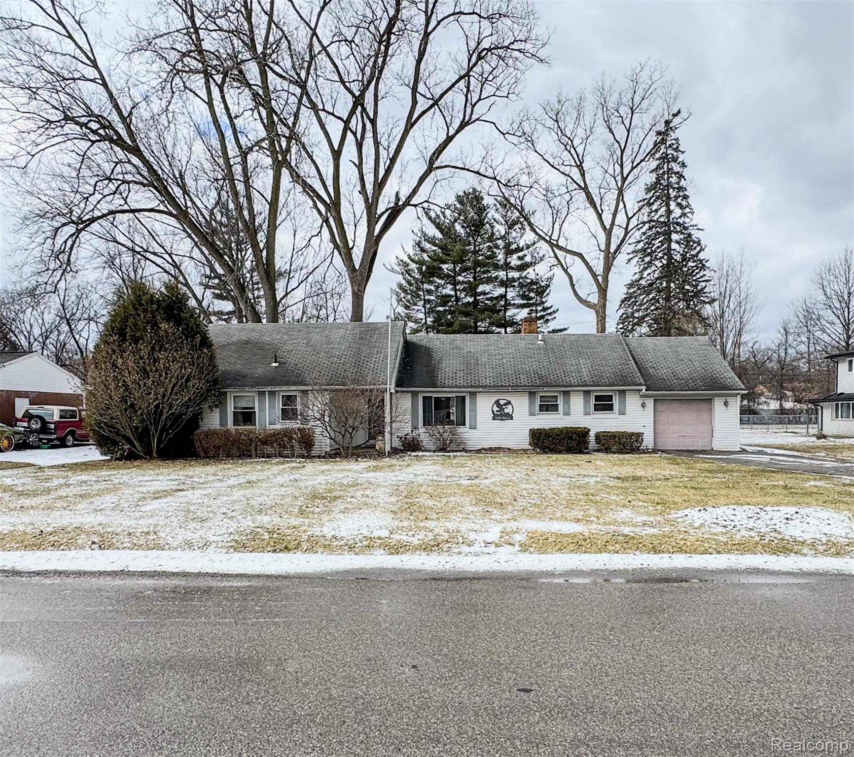 16641, Ryland, Redford, Michigan, 48240