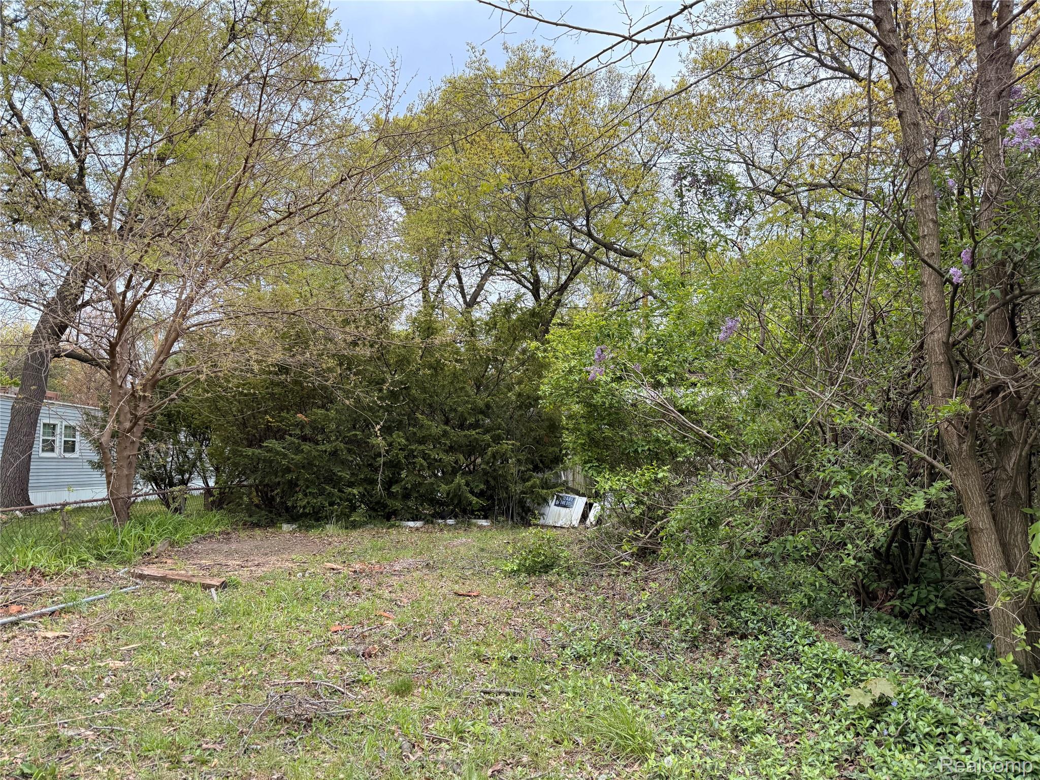 2695, Gary, Brighton, Michigan, 48114