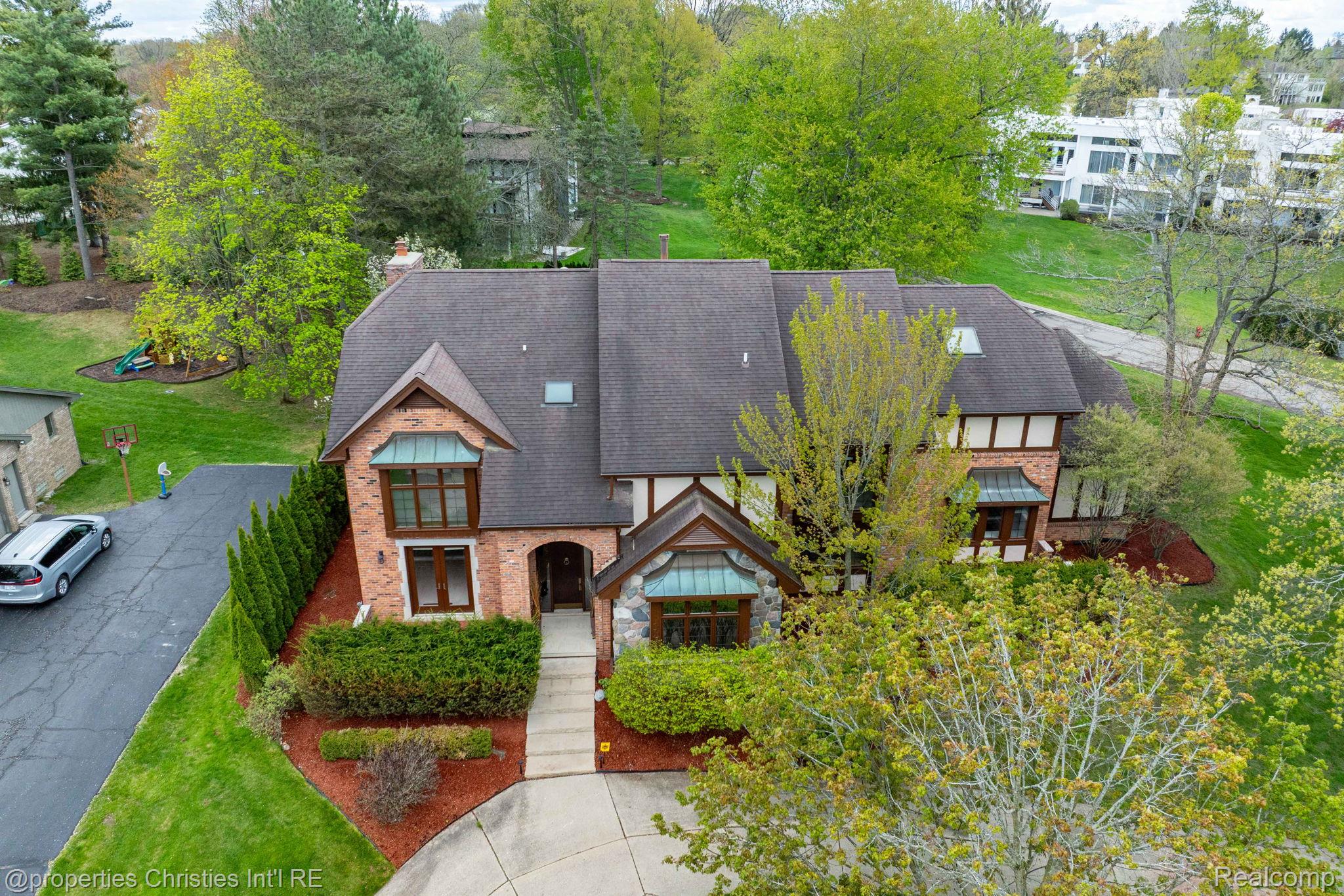 1743, Beechwood, Bloomfield Hills, Michigan, 48302