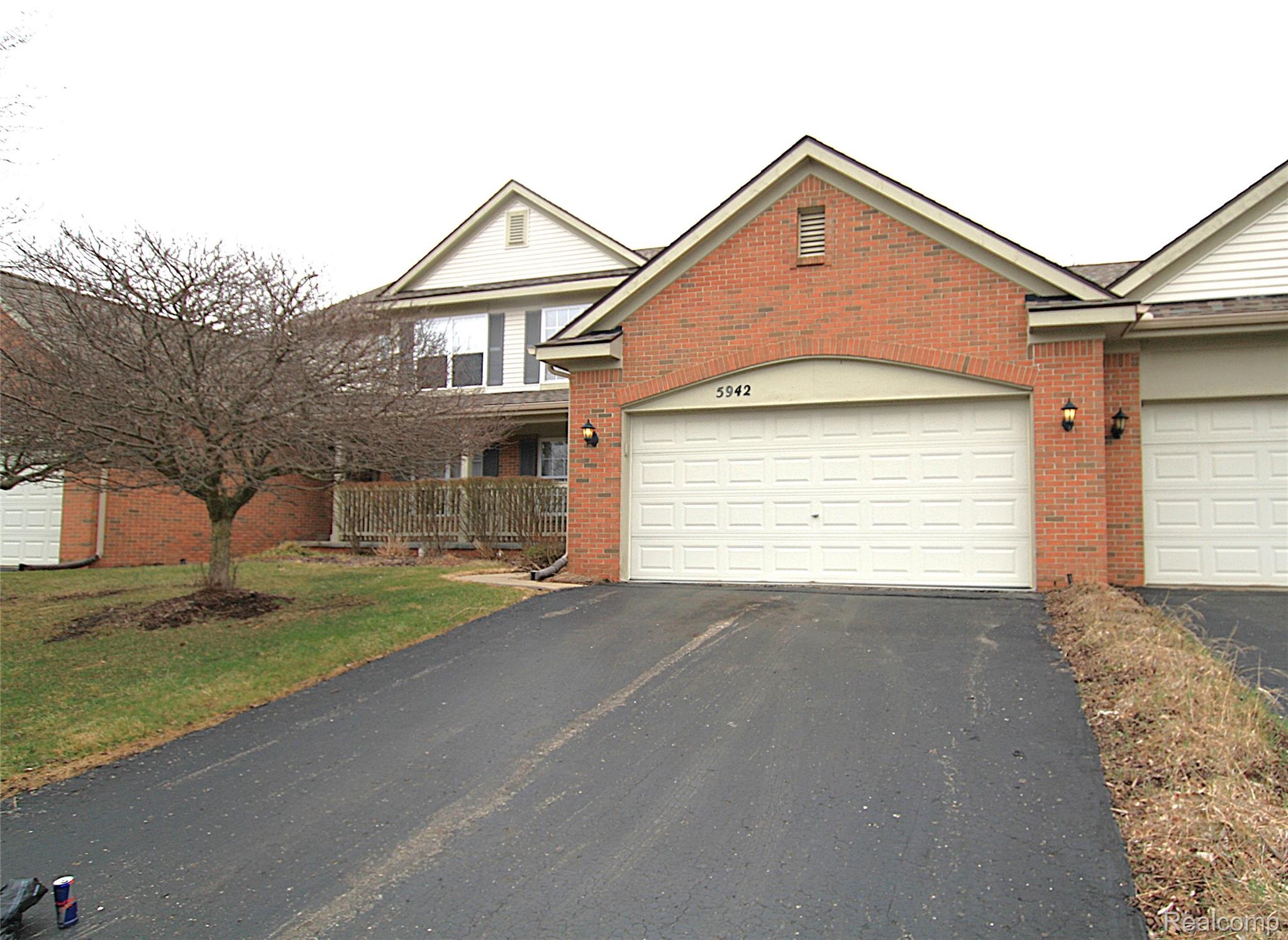5942, Augusta, Grand Blanc, Michigan, 48439