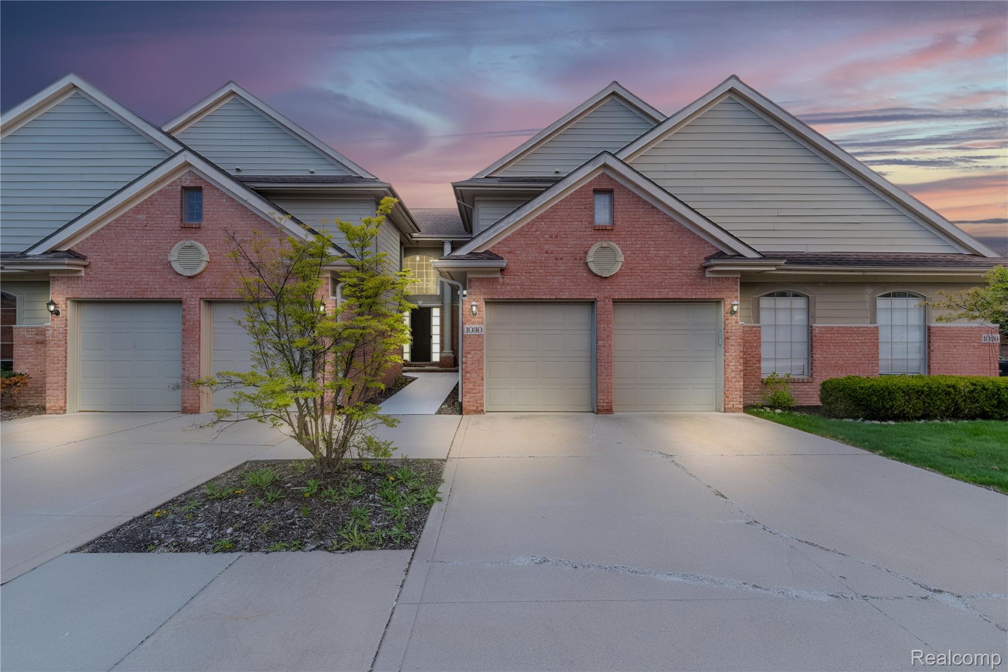 1030, Lorenzo, Troy, Michigan, 48085