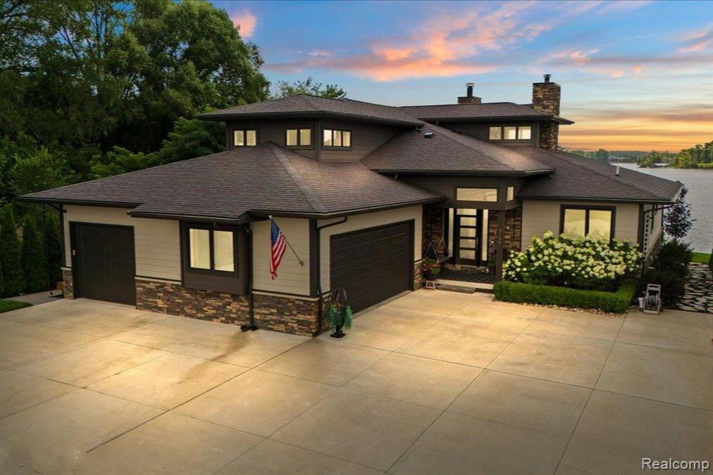 8184, Woodland Shore, Brighton, Michigan, 48114