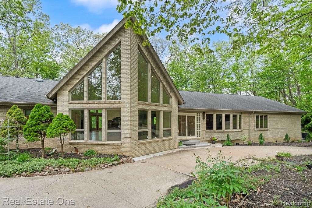 2670, Spring Grove, Brighton, Michigan, 48114