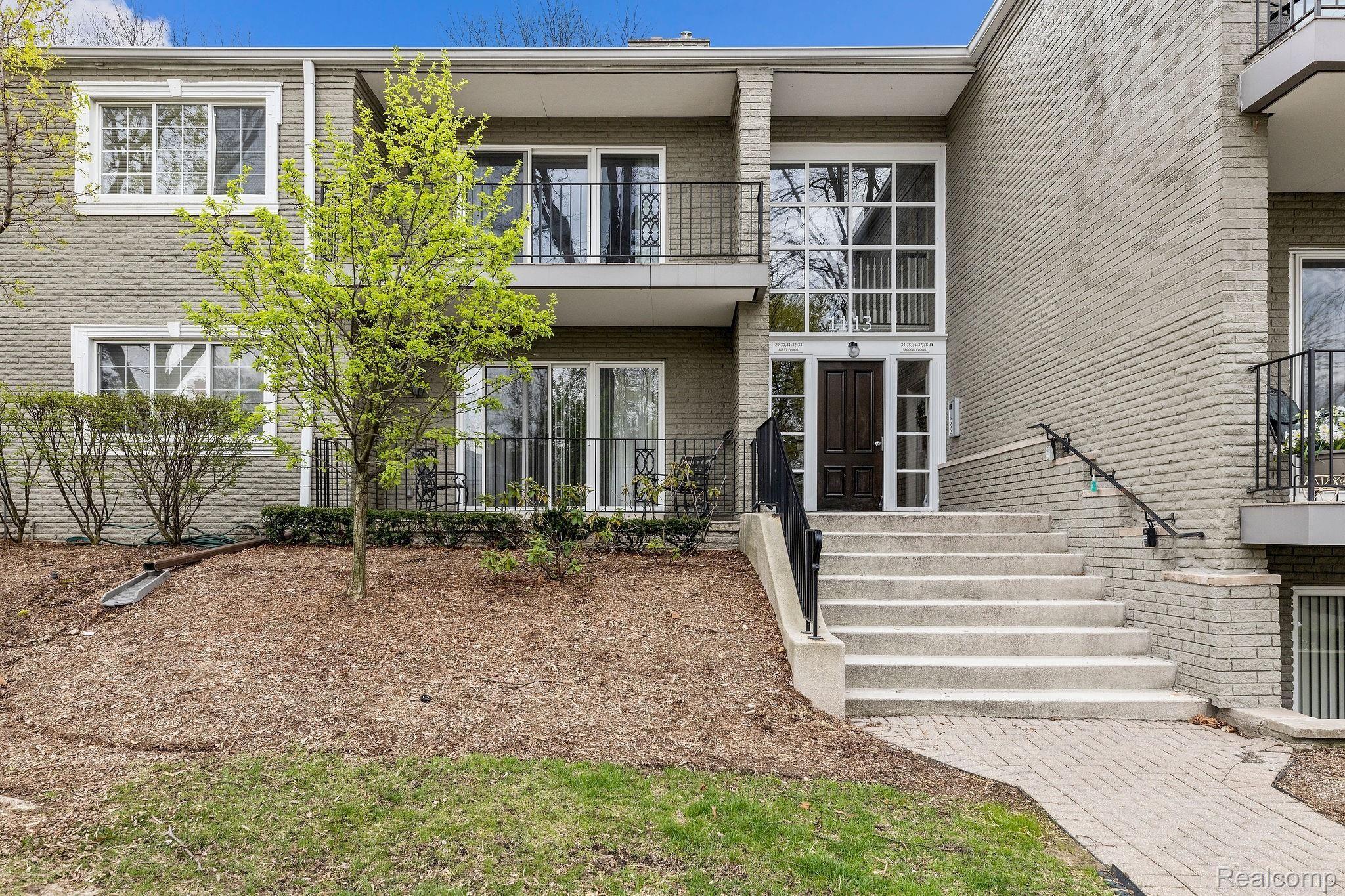 1113, OLD WOODWARD, #37, Birmingham, Michigan, 48009