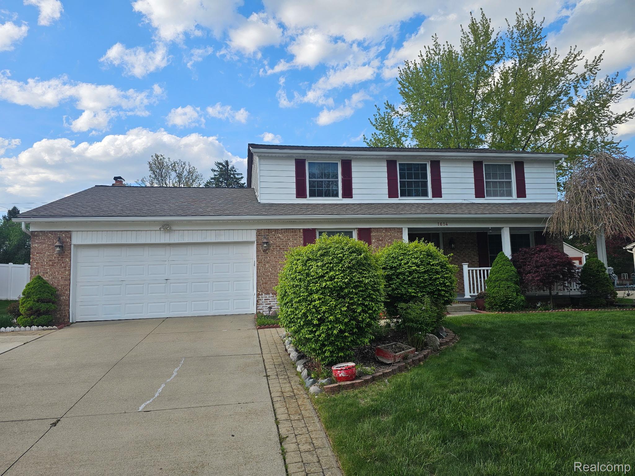 1614, CALIPER, Troy, Michigan, 48084