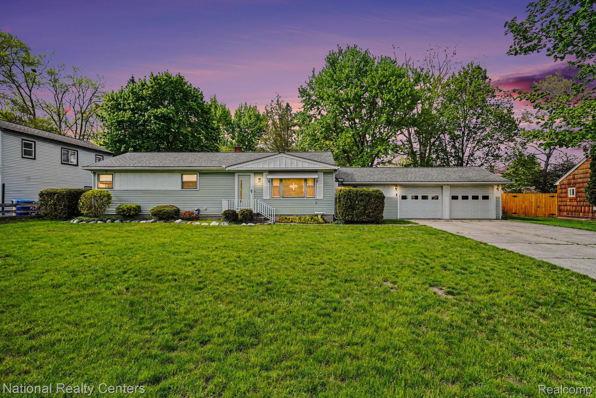 5850, Eldridge, Waterford, Michigan, 48327