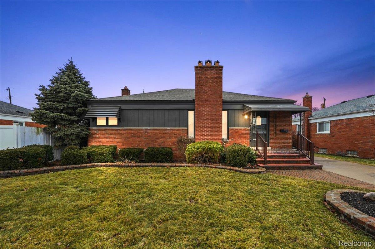 31229, Share, St. Clair Shores, Michigan, 48082