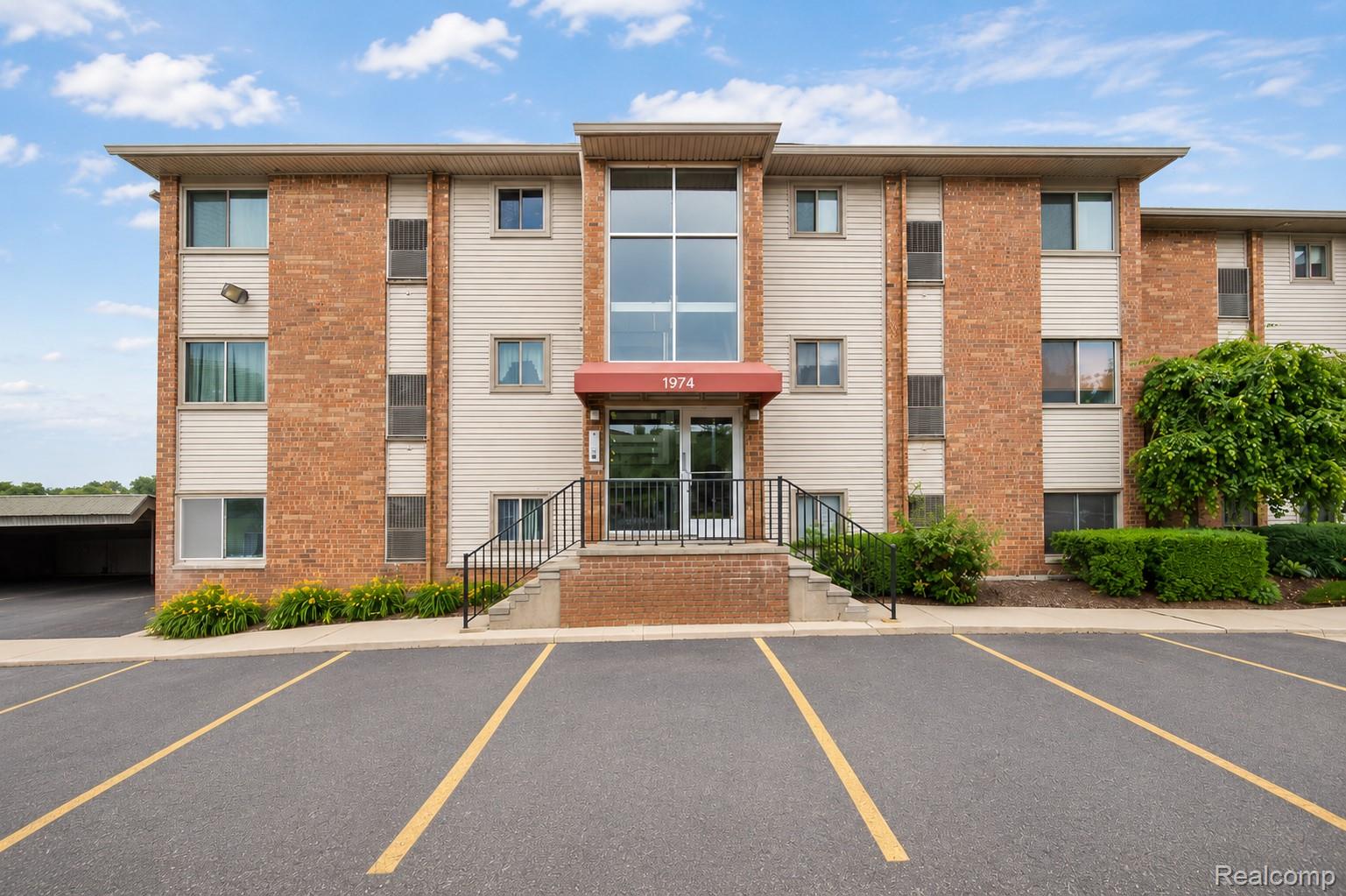 1974, Klingensmith, Bloomfield Hills, Michigan, 48302