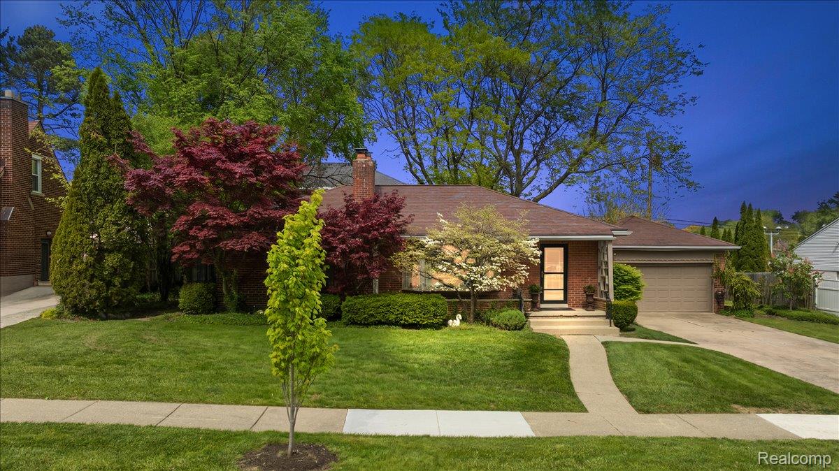4374, Arden, Royal Oak, Michigan, 48073