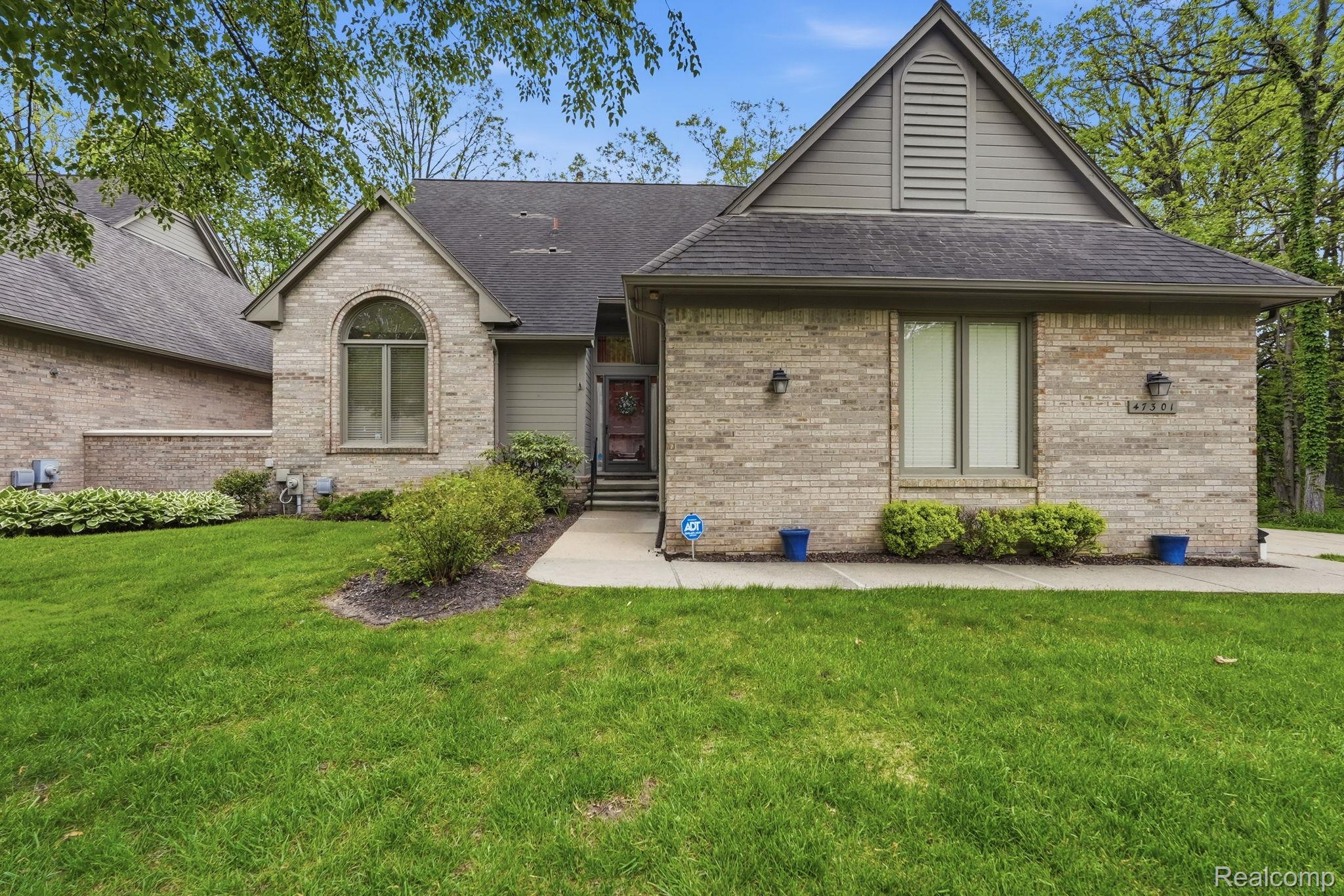 47301, Bramblewood, Novi, Michigan, 48374