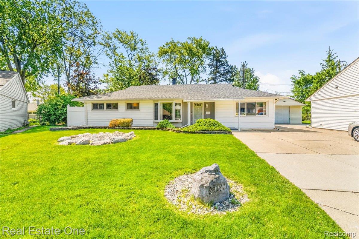 29737, Brandt, Garden City, Michigan, 48135