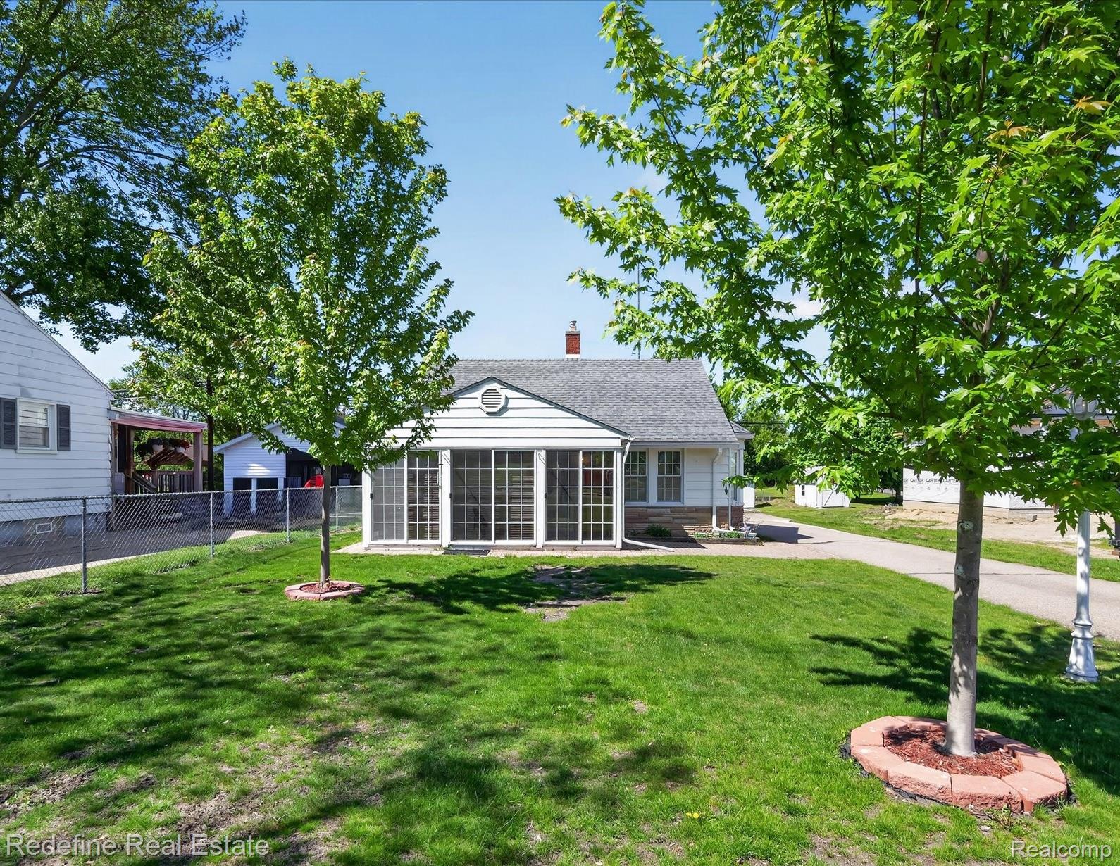 3207, Waukegan, Auburn Hills, Michigan, 48326