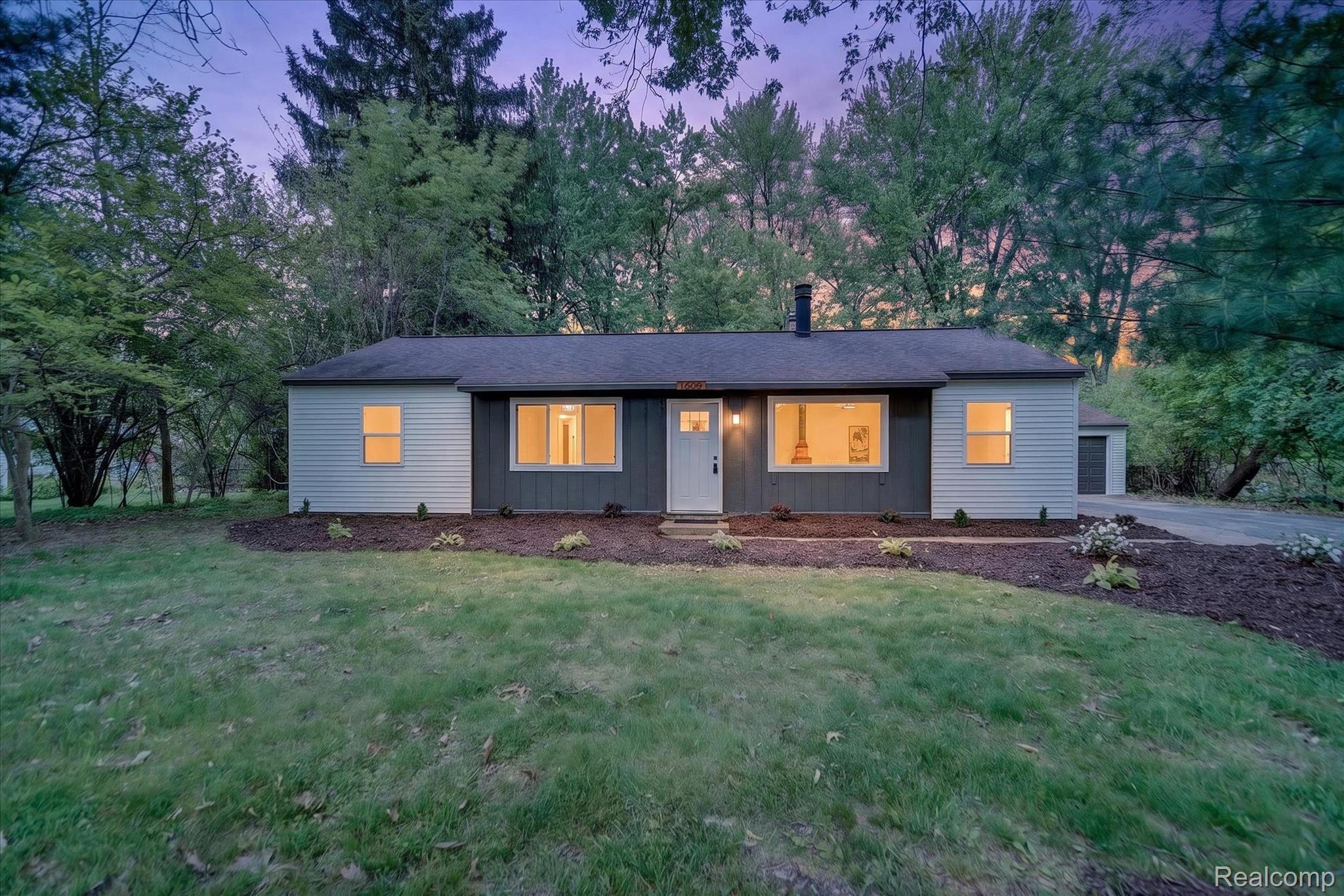 1609, Gilcrest, East Lansing, Michigan, 48823