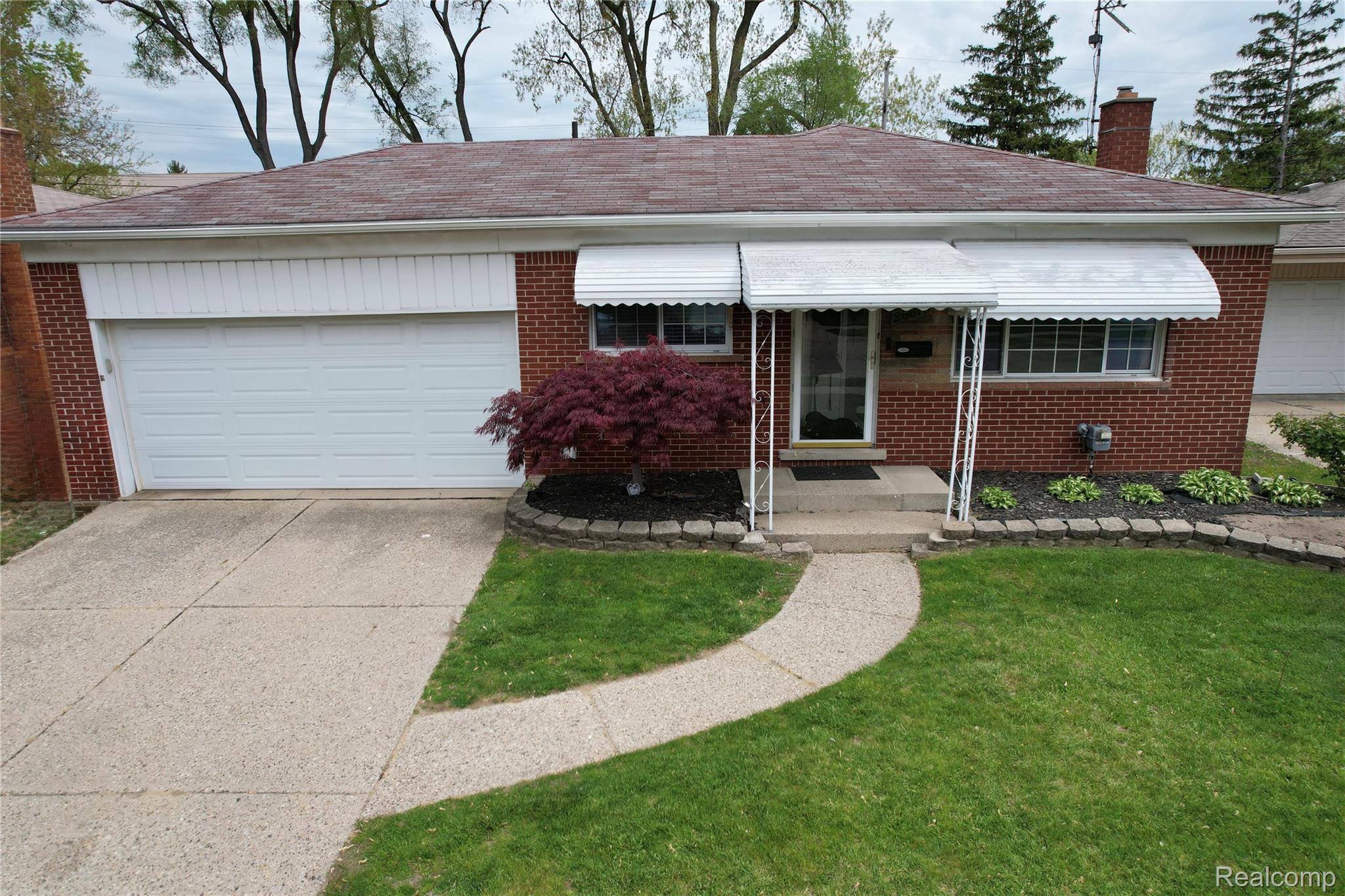 26676, Richard, Warren, Michigan, 48089