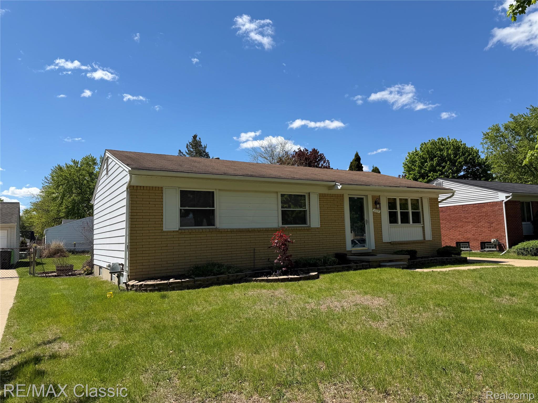 429, Cambridge, South Lyon, Michigan, 48178