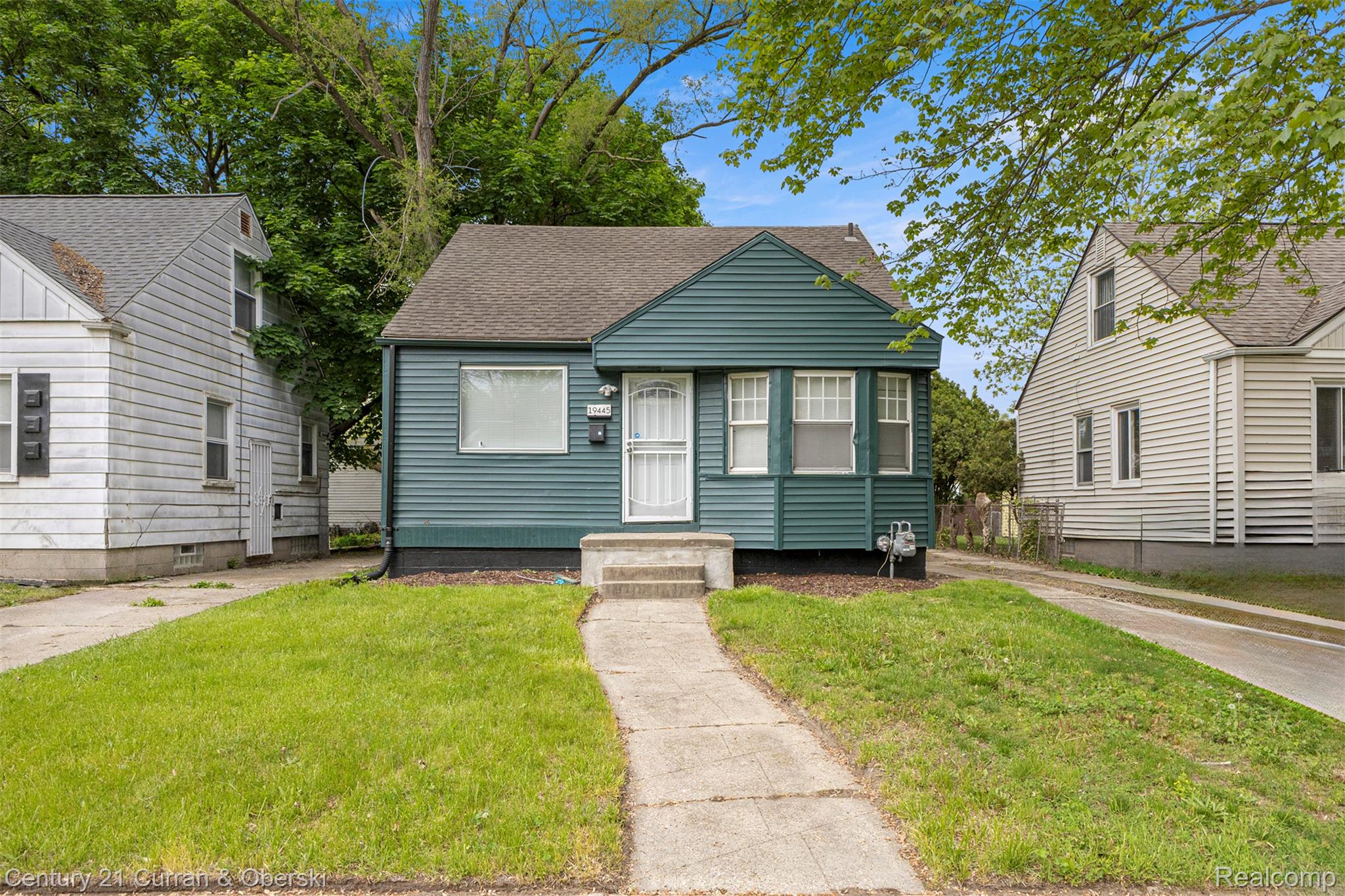 19445, Prevost, Detroit, Michigan, 48235