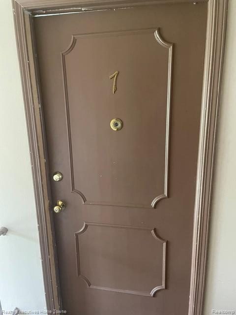 100, Hickory Grove, #7, Bloomfield Hills, Michigan, 48304