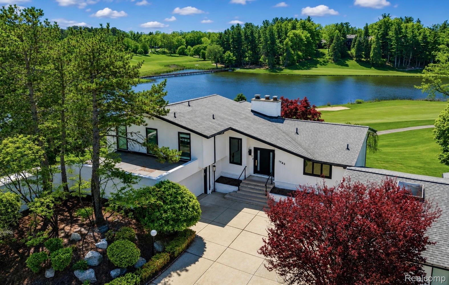 1762, Saint Johns, Bloomfield Hills, Michigan, 48302