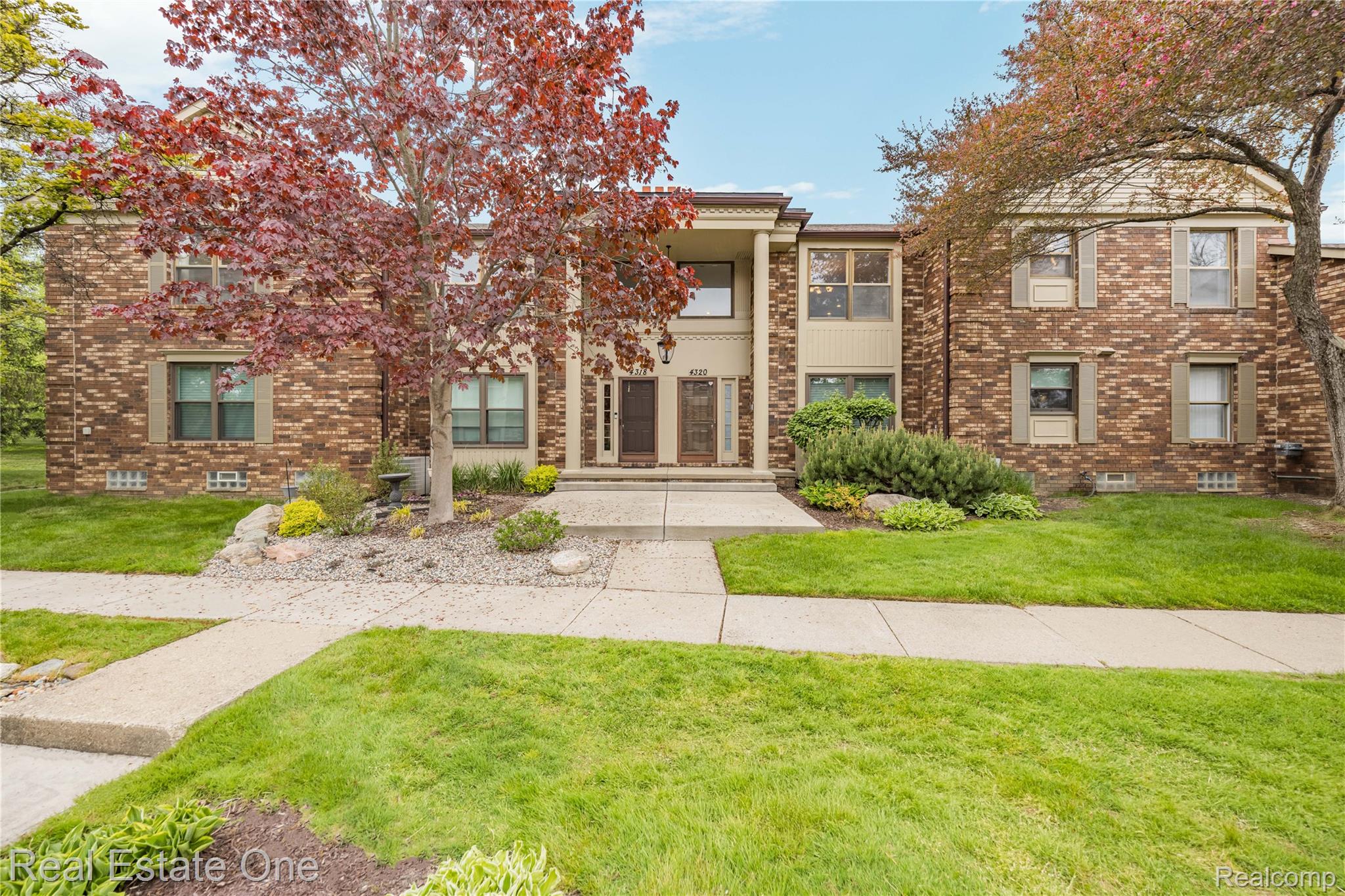 4320, Knightsbridge, West Bloomfield, Michigan, 48323