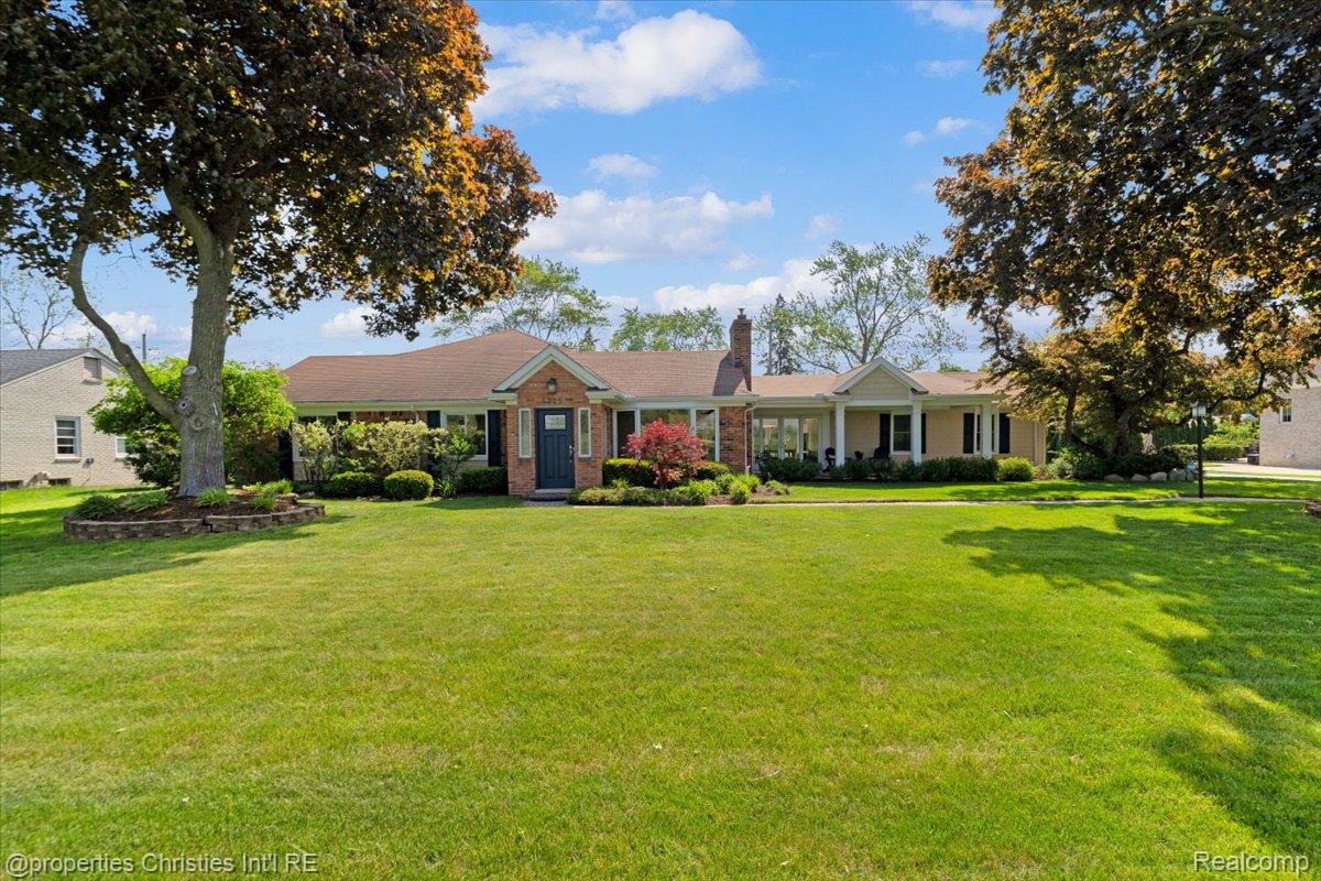 6225, Golfview, Bloomfield Hills, Michigan, 48301