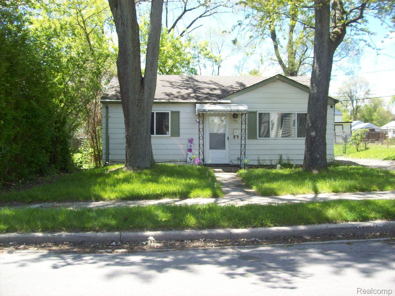 735, Emerson, Pontiac, Michigan, 48340