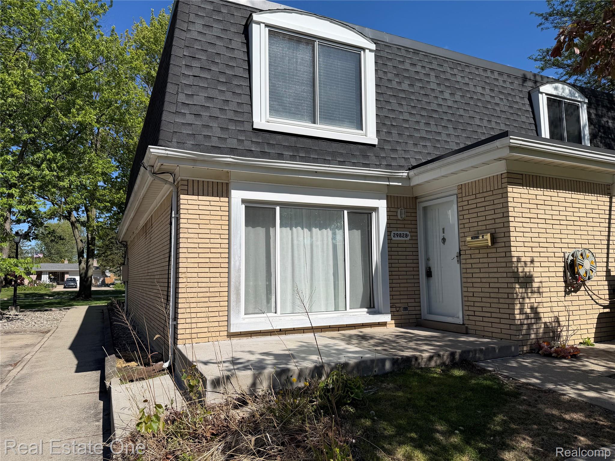 29828, CITY CENTER # 1, ## 1, Warren, Michigan, 48093