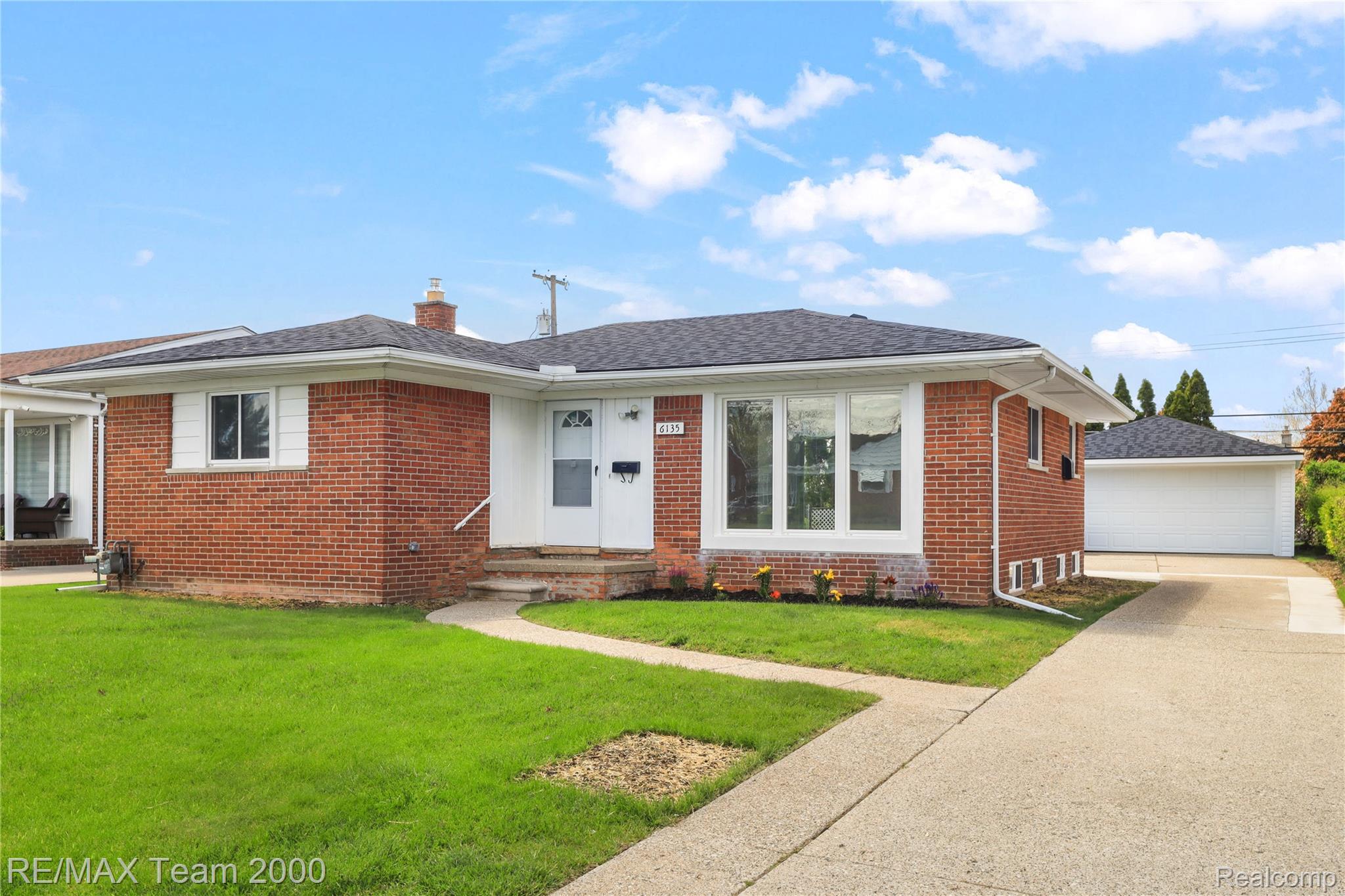 6135, Ardmore, Dearborn Heights, Michigan, 48127