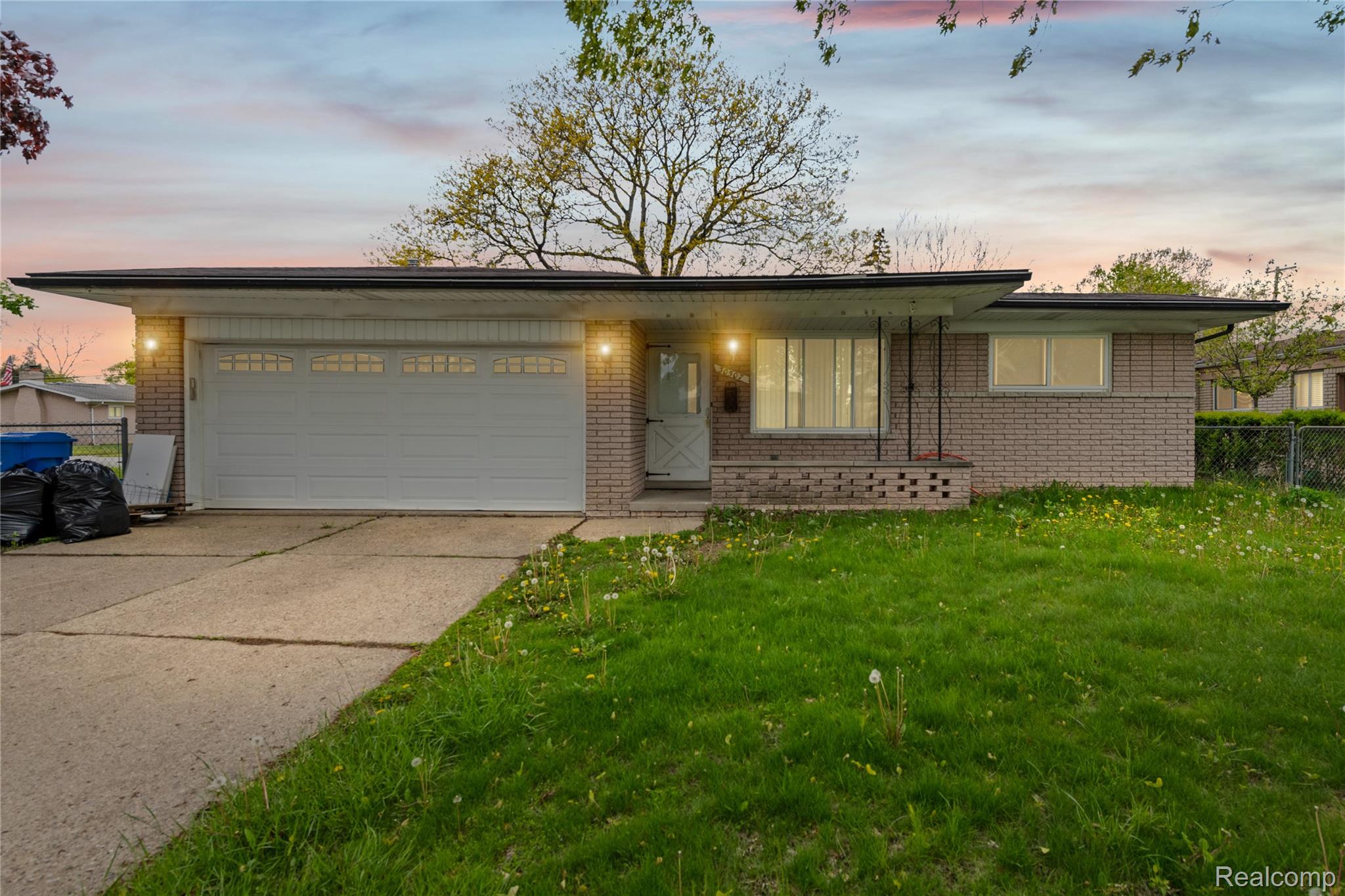 30507, Austin, Warren, Michigan, 48092
