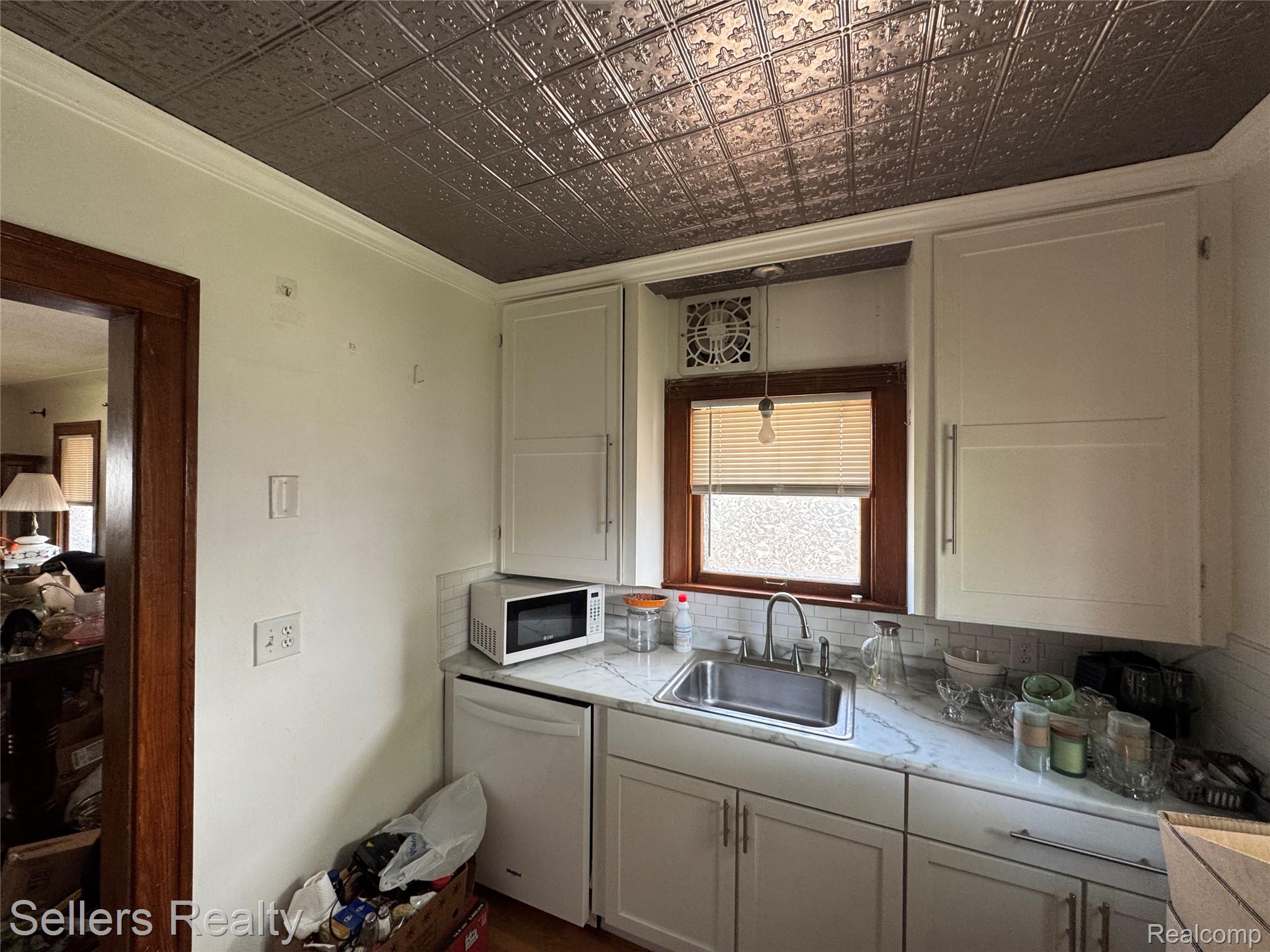 701, Saint Clair, Flint, Michigan, 48504