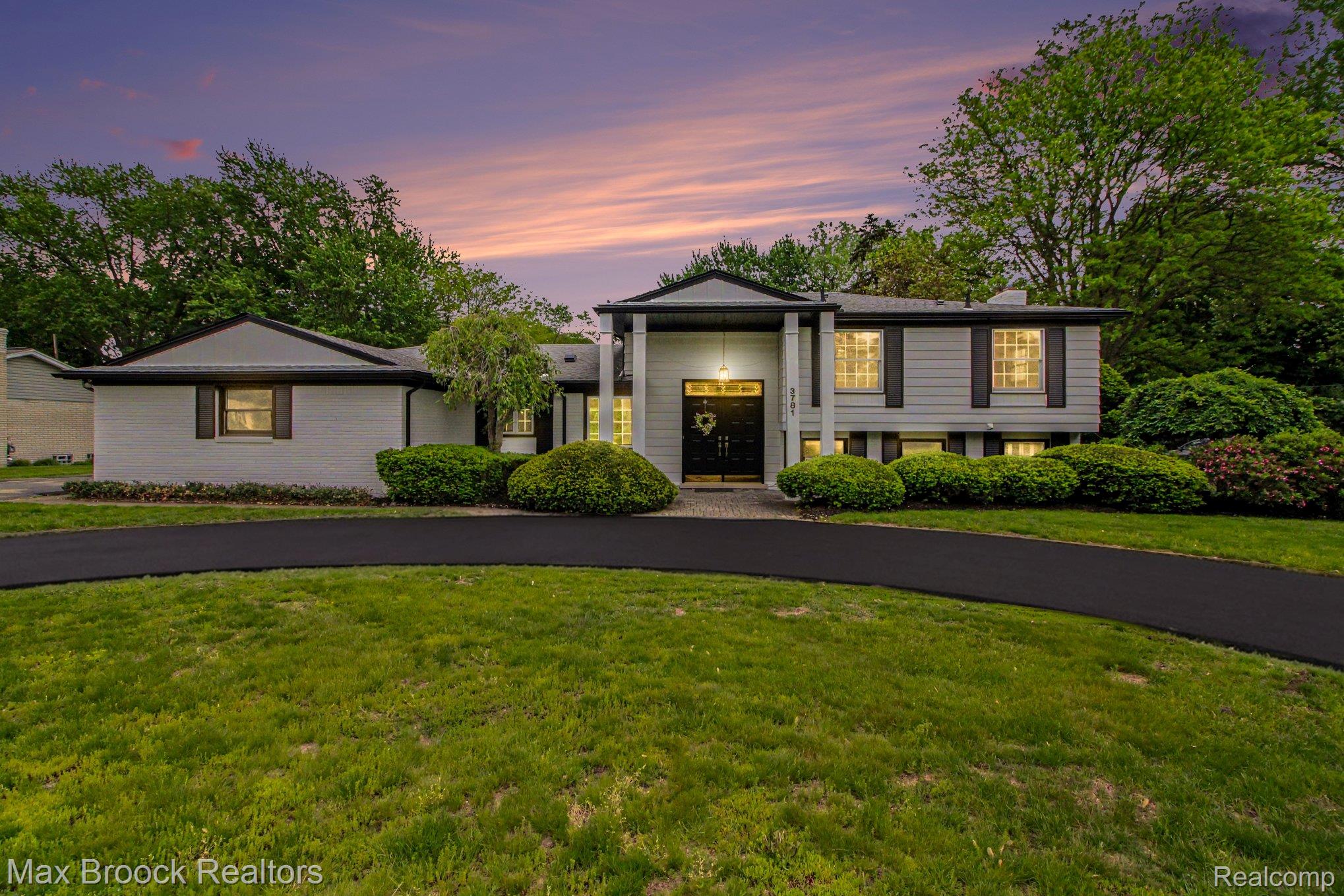 3781, Quarton, Bloomfield Hills, Michigan, 48302