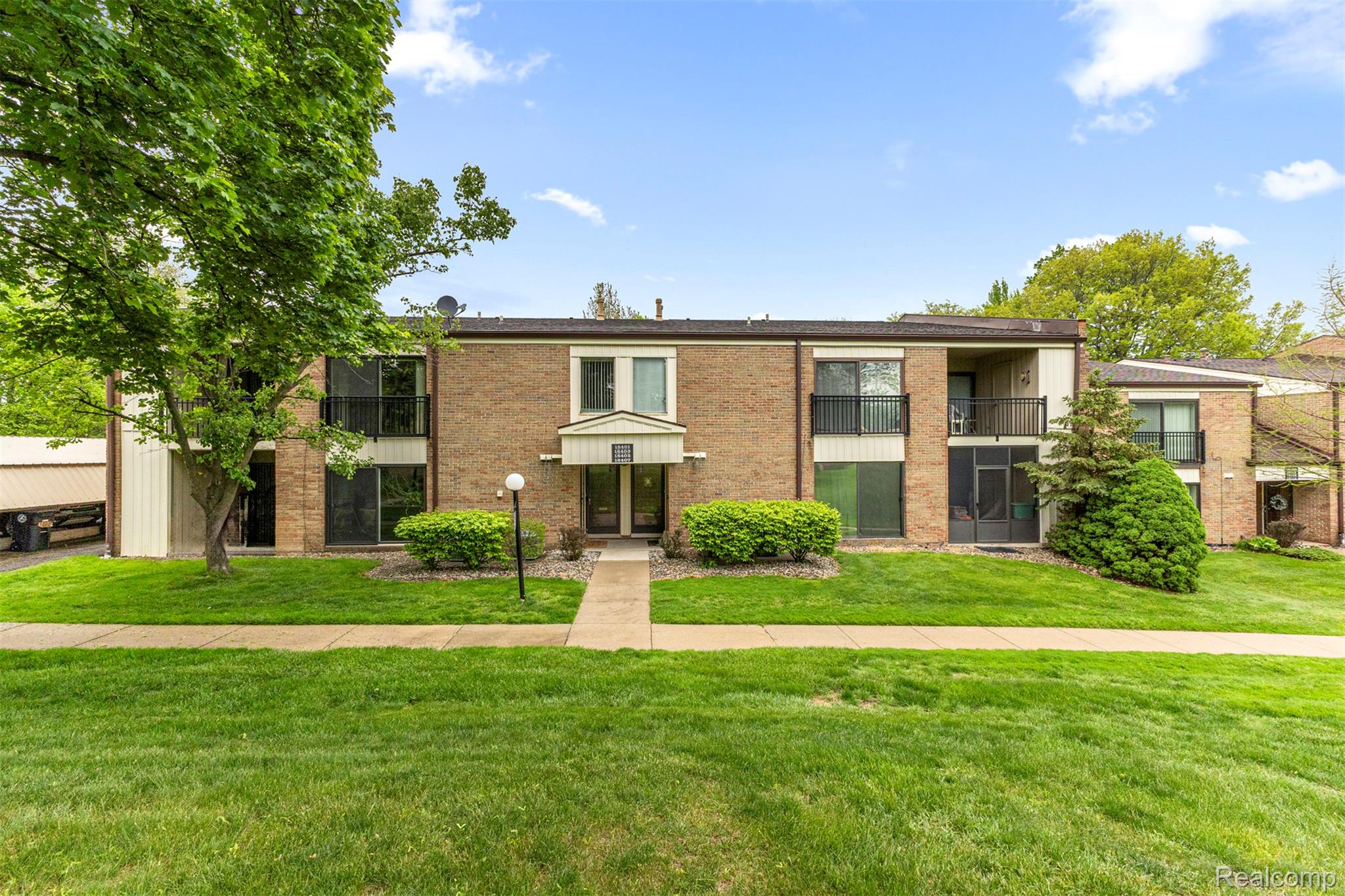 18403, University Park, Livonia, Michigan, 48152