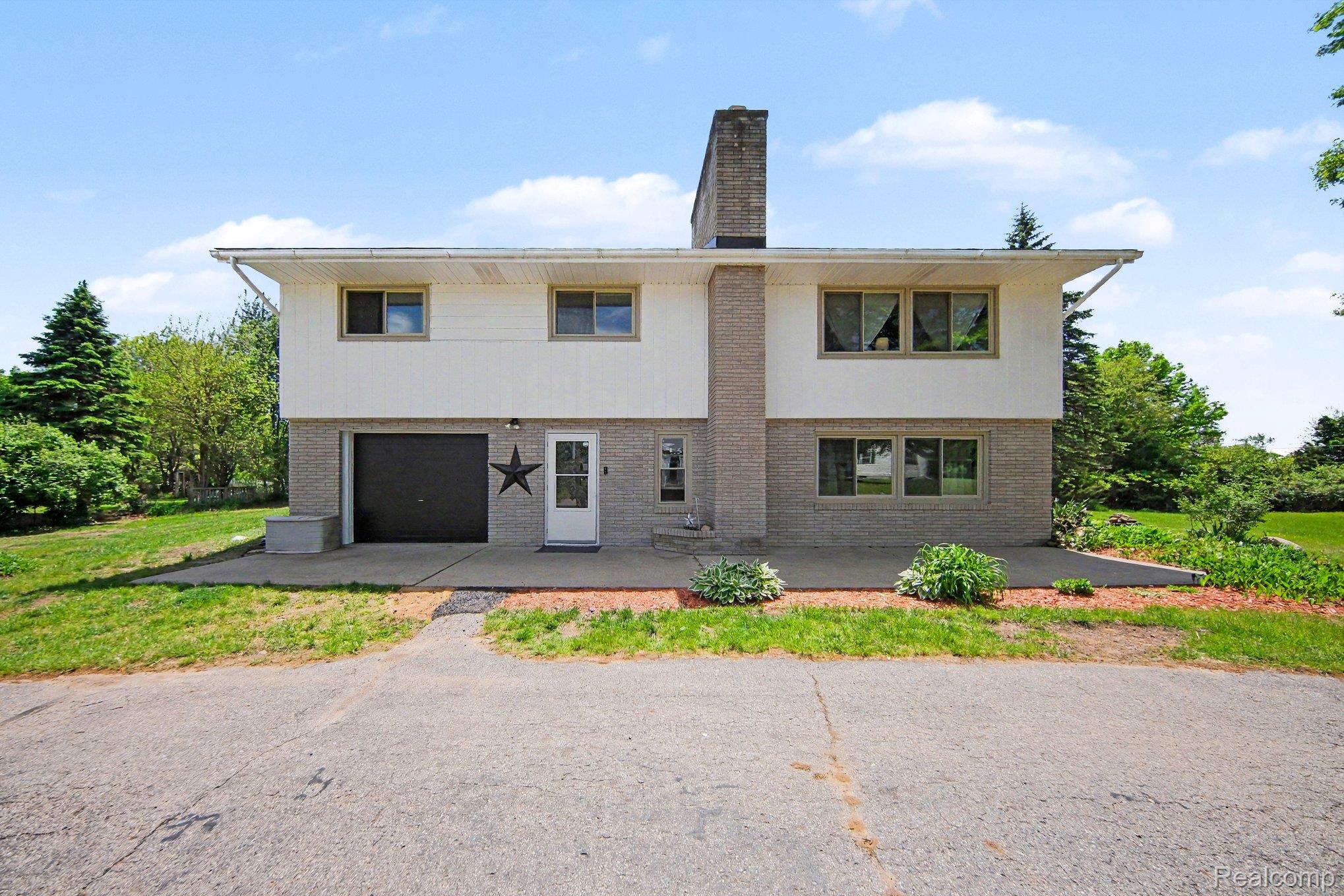 119, Diversy, Brooklyn, Michigan, 49230