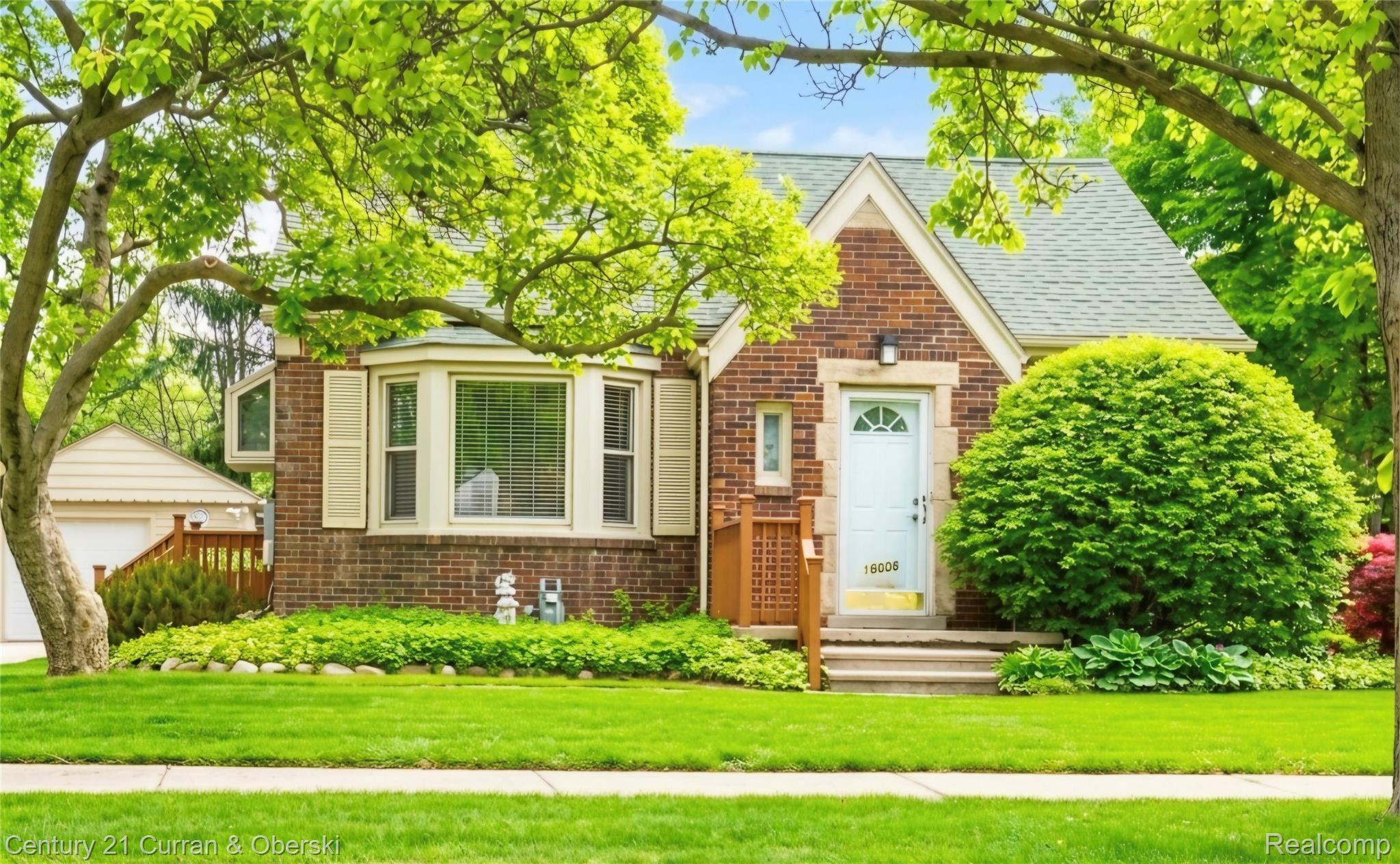 18808, Eastwood Dr, Harper Woods, Michigan, 48225