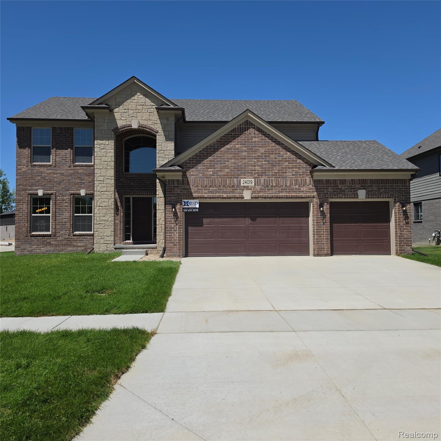 24019, Tullymore, Macomb, Michigan, 48042