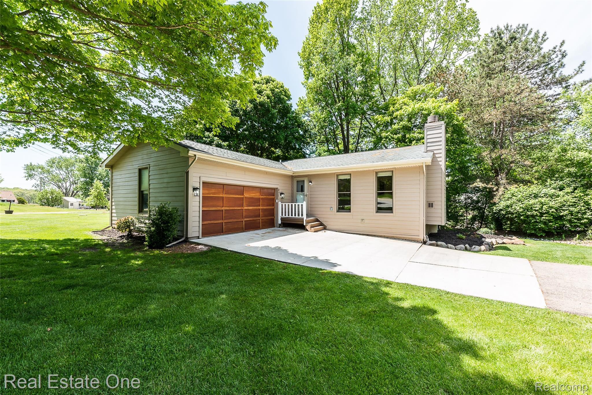 8402, Scotia, Pinckney, Michigan, 48169