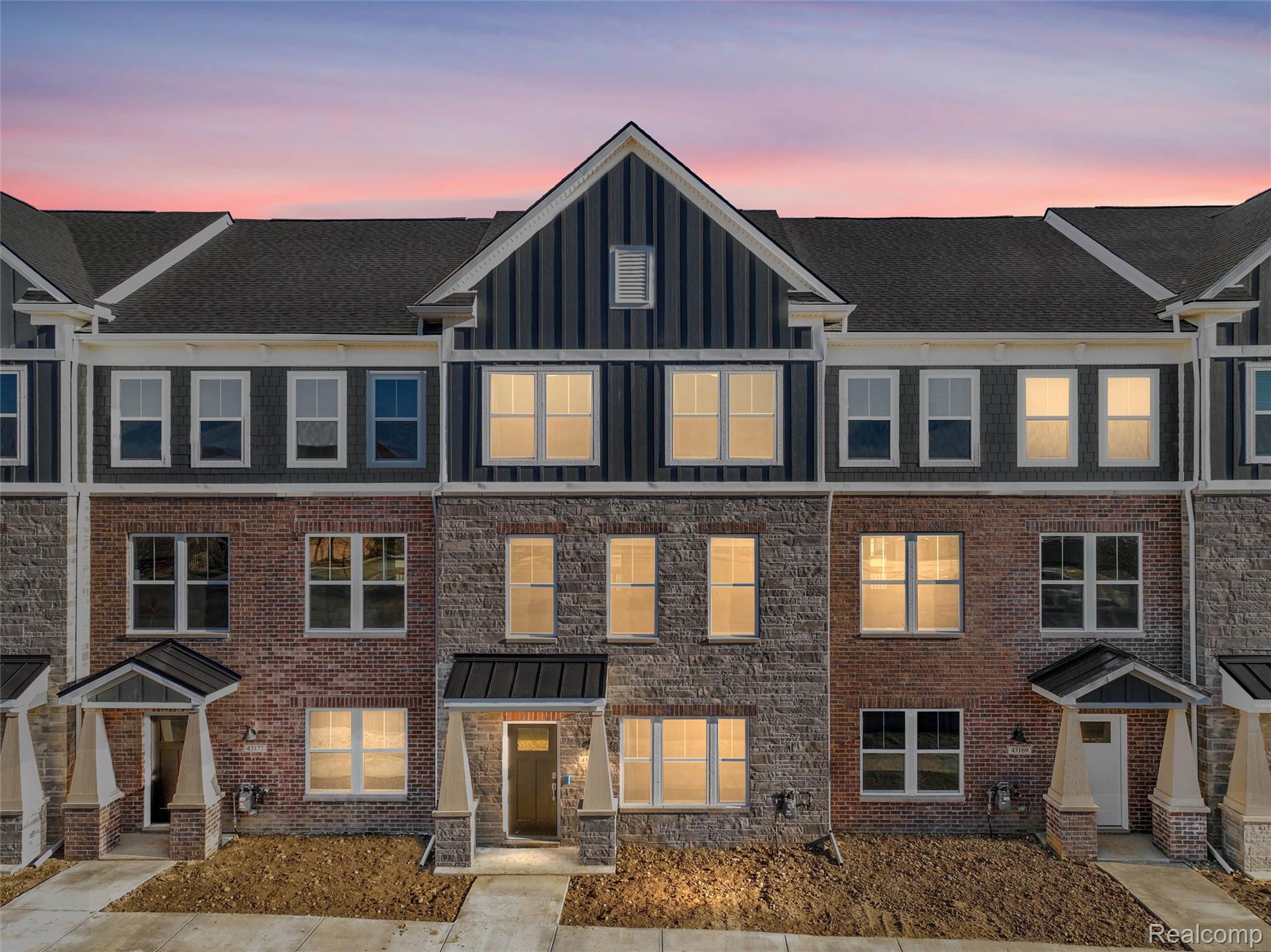 43173, Atwood Ave, Novi, Michigan, 48375