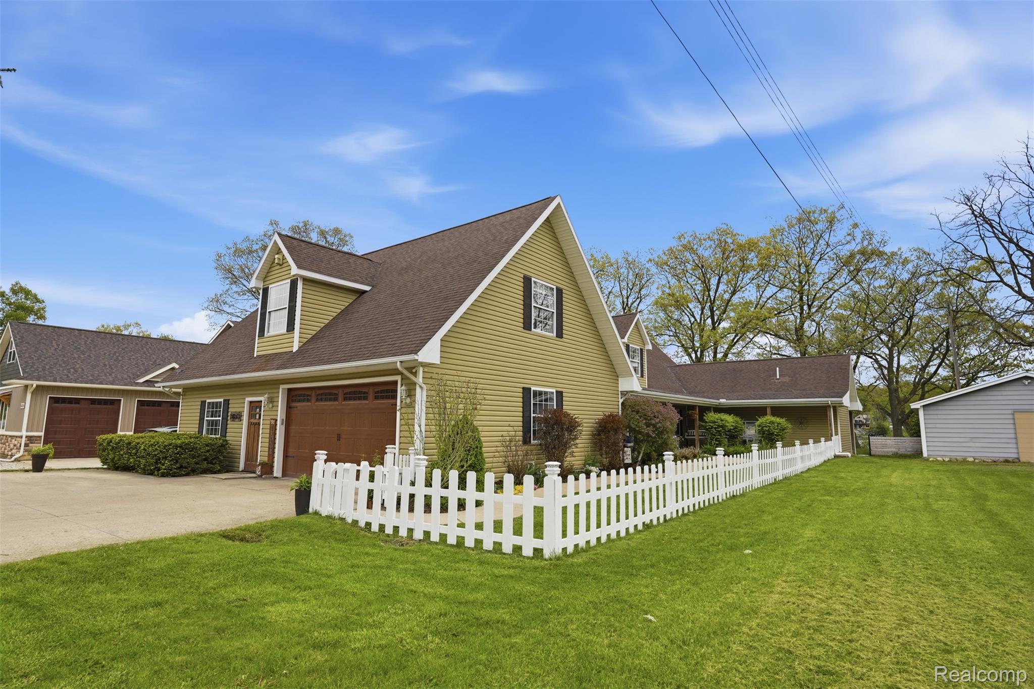 16263, Seymour, Linden, Michigan, 48451