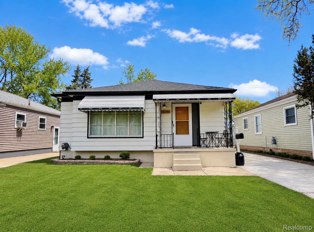 24684, Lambrecht, Eastpointe, Michigan, 48021