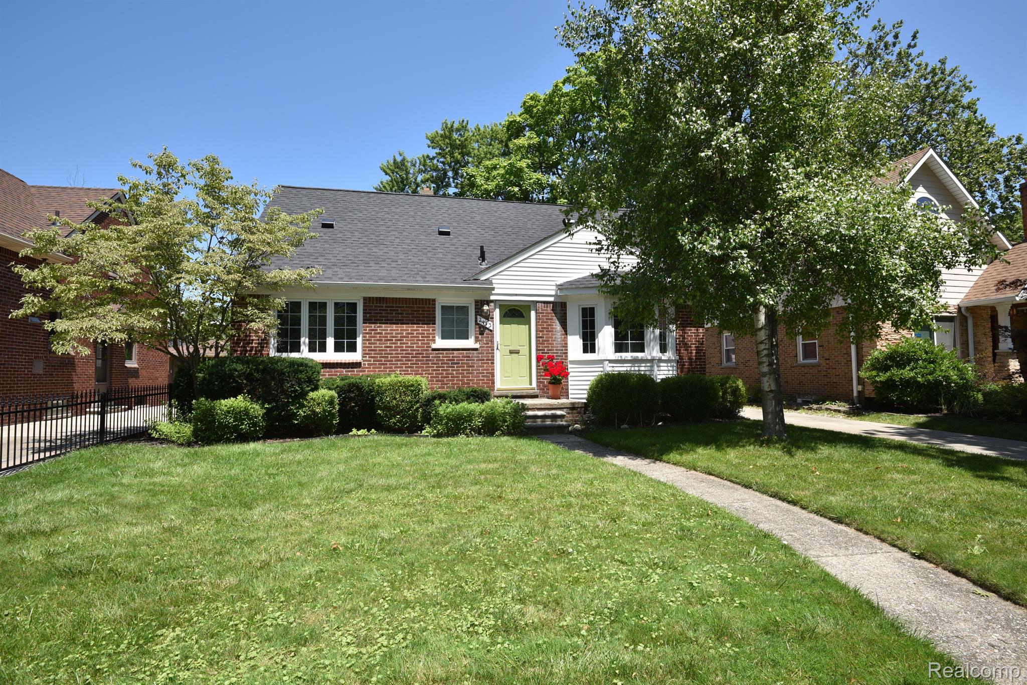 2453, WINDEMERE, Birmingham, Michigan, 48009