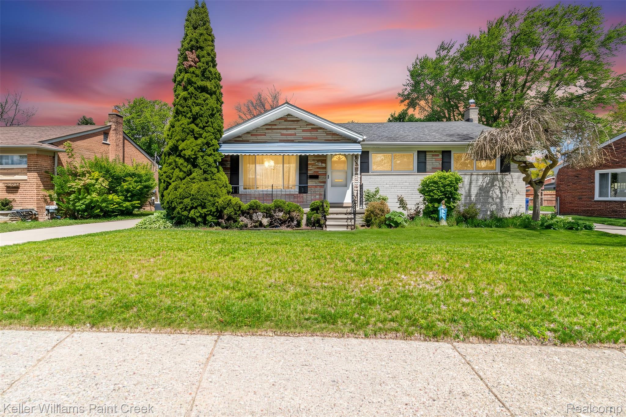 31395, Lyons, W, Warren, Michigan, 48092