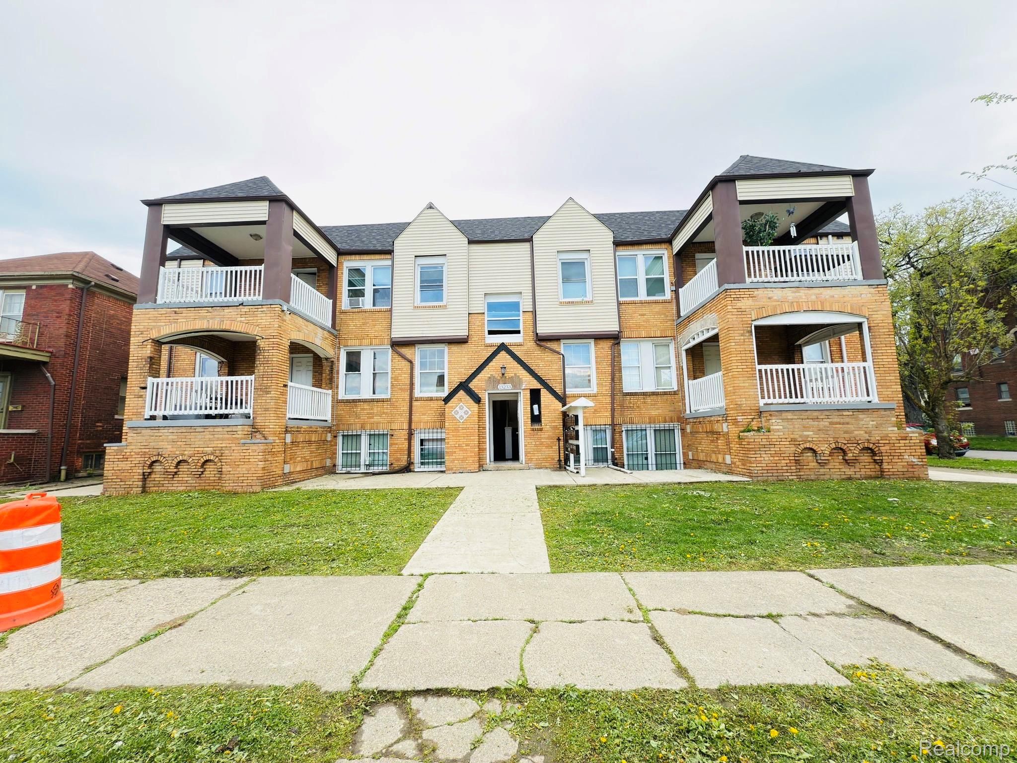 13233, La Salle, Detroit, Michigan, 48238