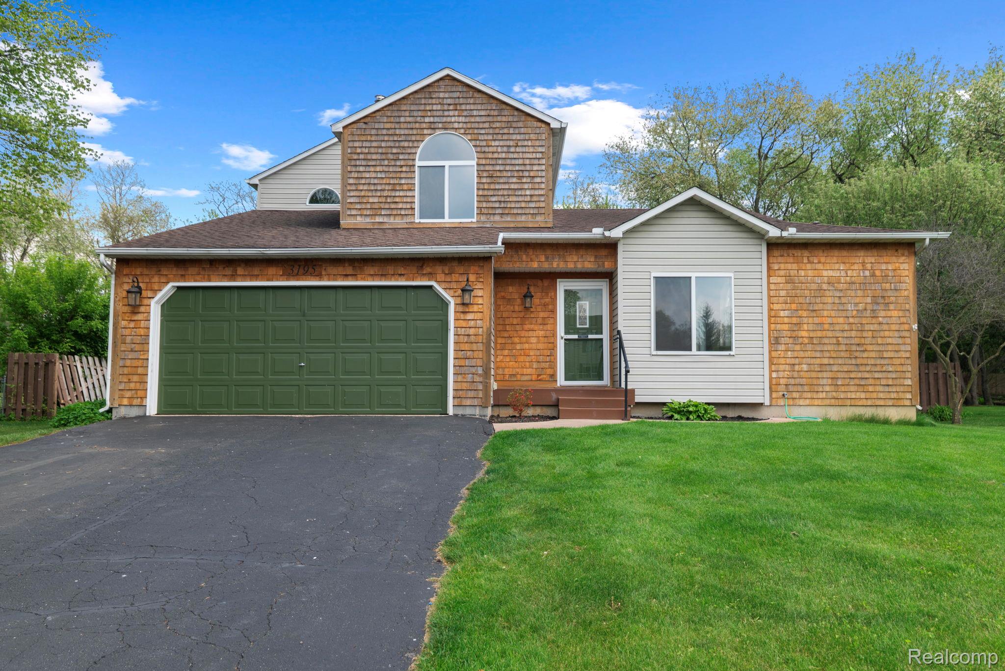 3195, Sandpoint, Brighton, Michigan, 48114