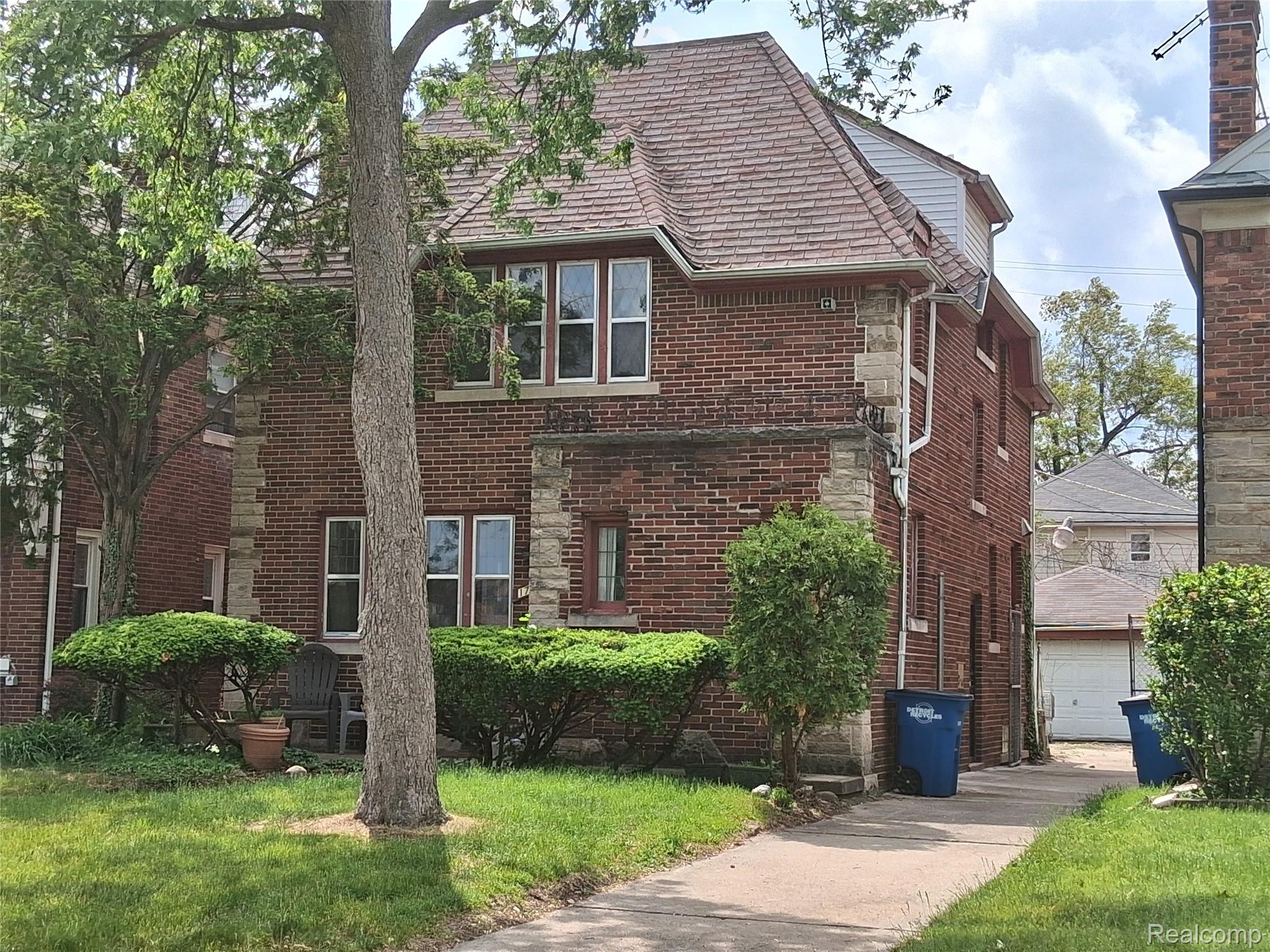 17509, Santa Barbara, Detroit, Michigan, 48221