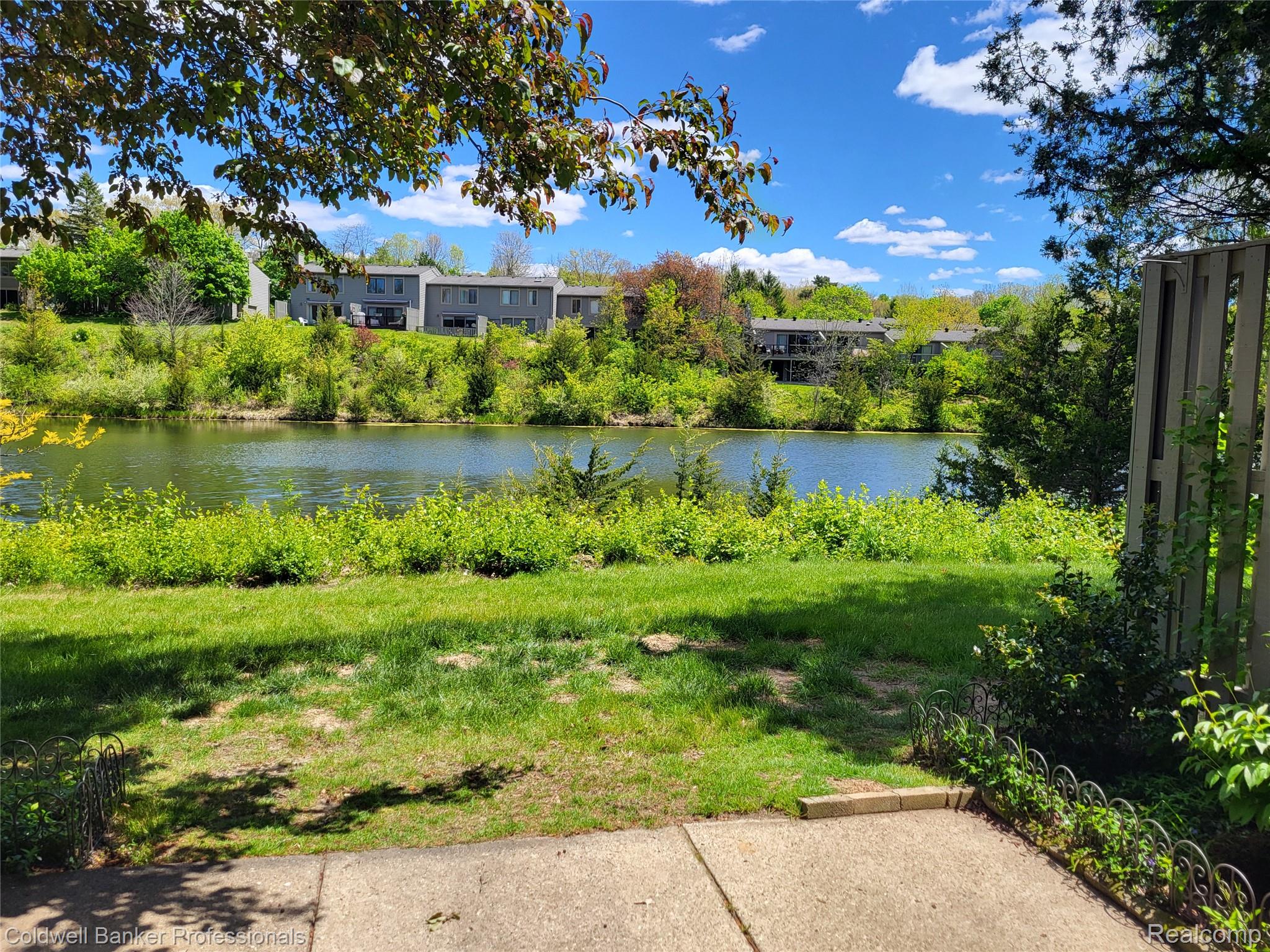 740, Peninsula, Ann Arbor, Michigan, 48105